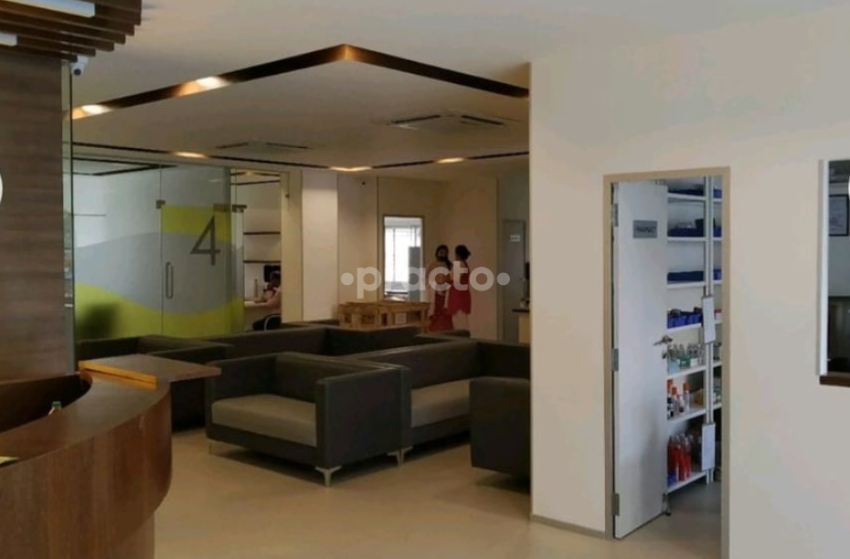 Entrance at Miracle Health Clinic Nayandahalli Bangalore