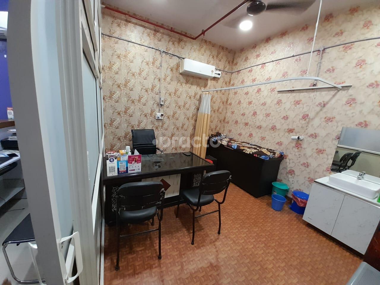 Consultation Room at i Care Children's Clinic Greater Noida West Greater Noida