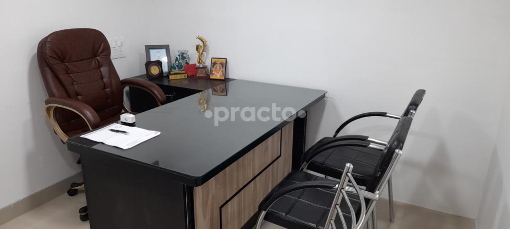 Consultation Room at Dr. Shetty's Women & Fertility Clinic Wadgaon Sheri Pune