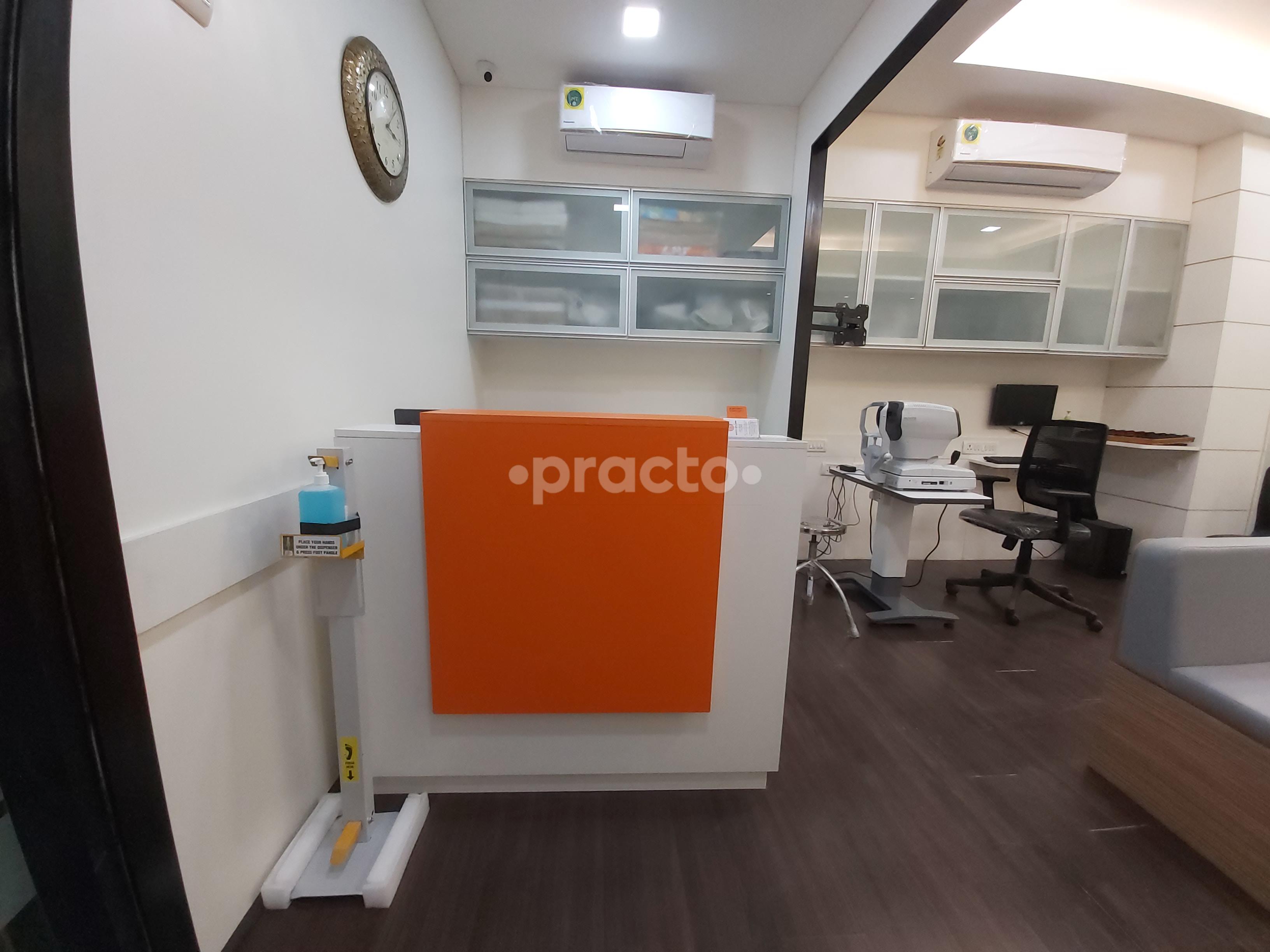 Reception Area at Shetty Eye Care Andheri West Mumbai