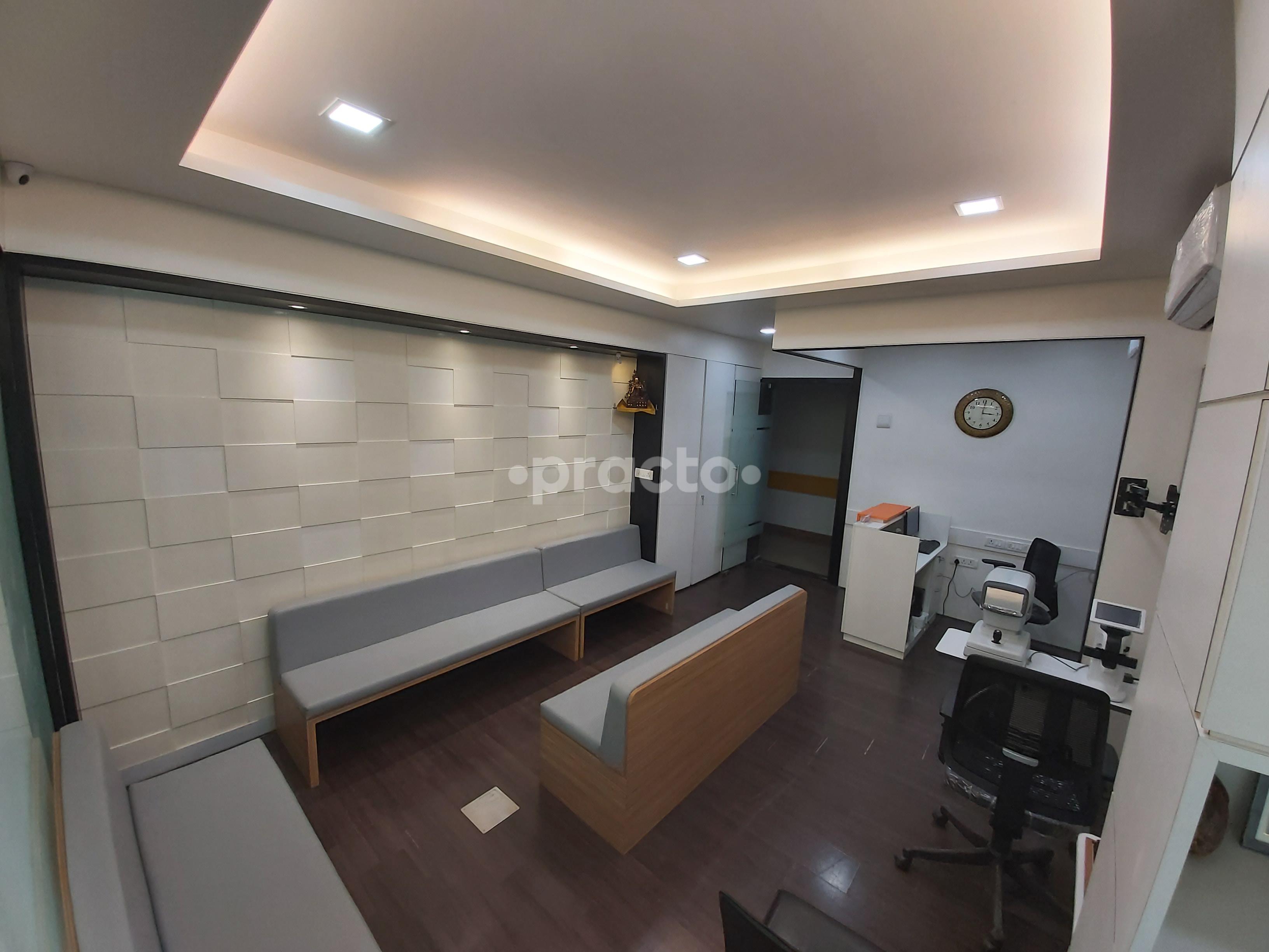 Waiting Area at Shetty Eye Care Andheri West Mumbai