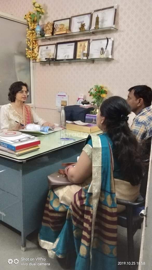 Consultation Room at Dr Hema Jajoo Chamber Old Palasia Indore