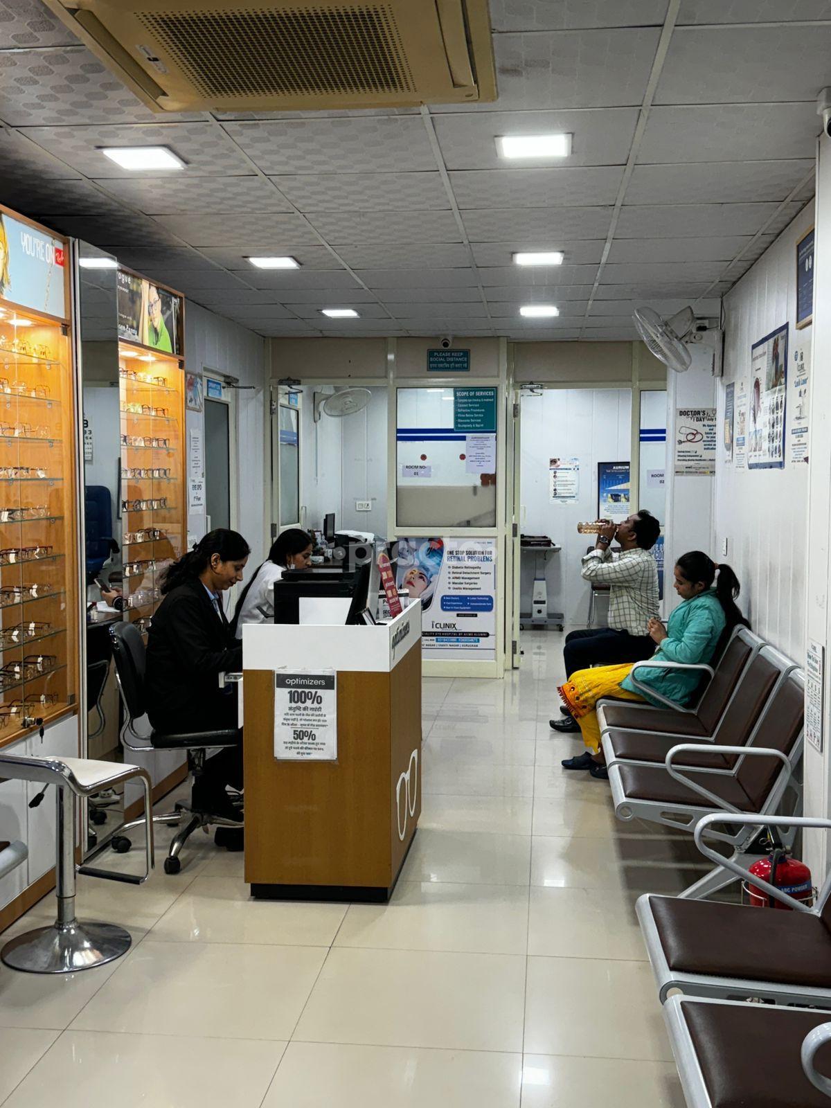 Reception Area at I-Clinix Super Speciality Eye Hospital Shakti Nagar Delhi