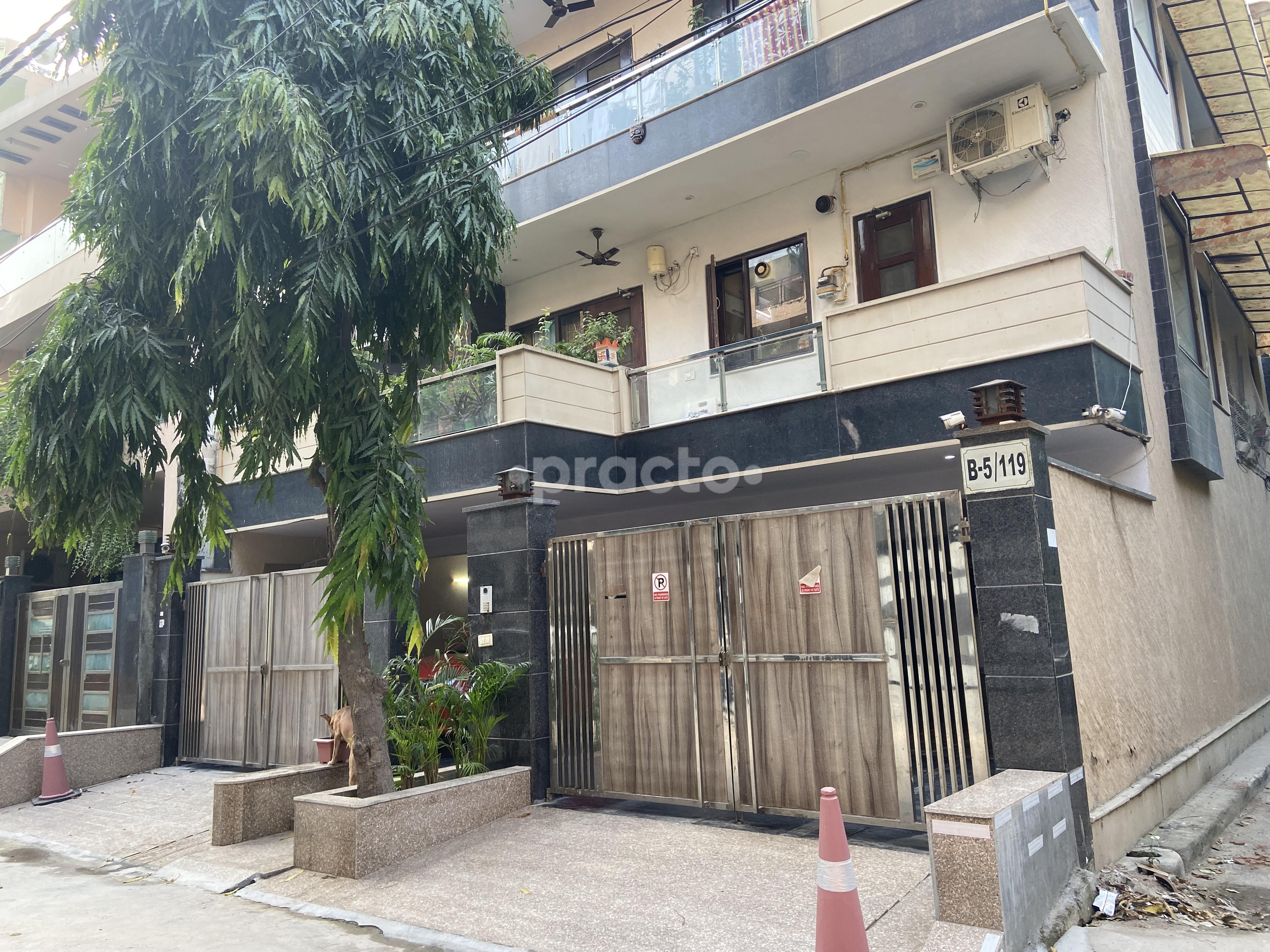 Outside Area at Shakukarma Mind Care Clinic Paschim Vihar Delhi