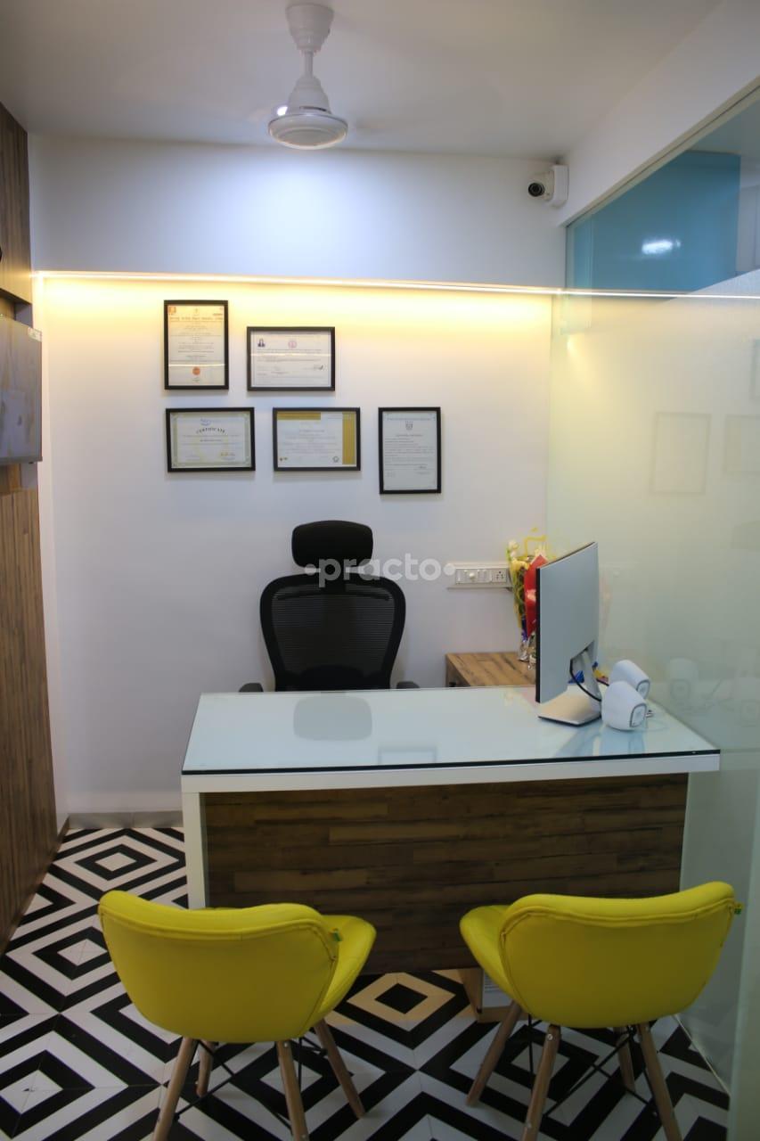 Consultation Room at Braces and Kids Dentistry Pipliyahana Indore
