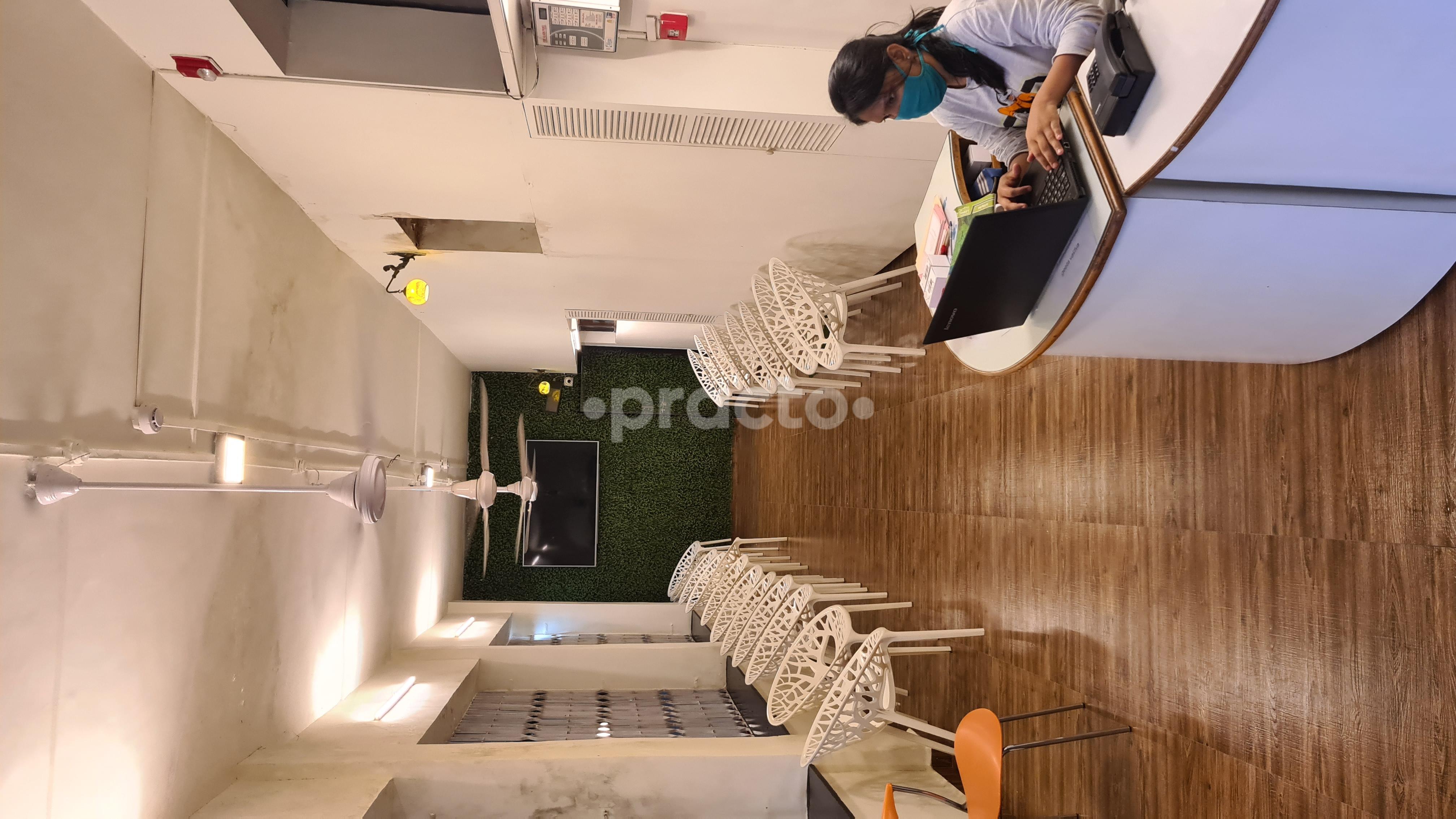 Reception at Dr. Vaidya's Specialty Clinics Thane West Thane