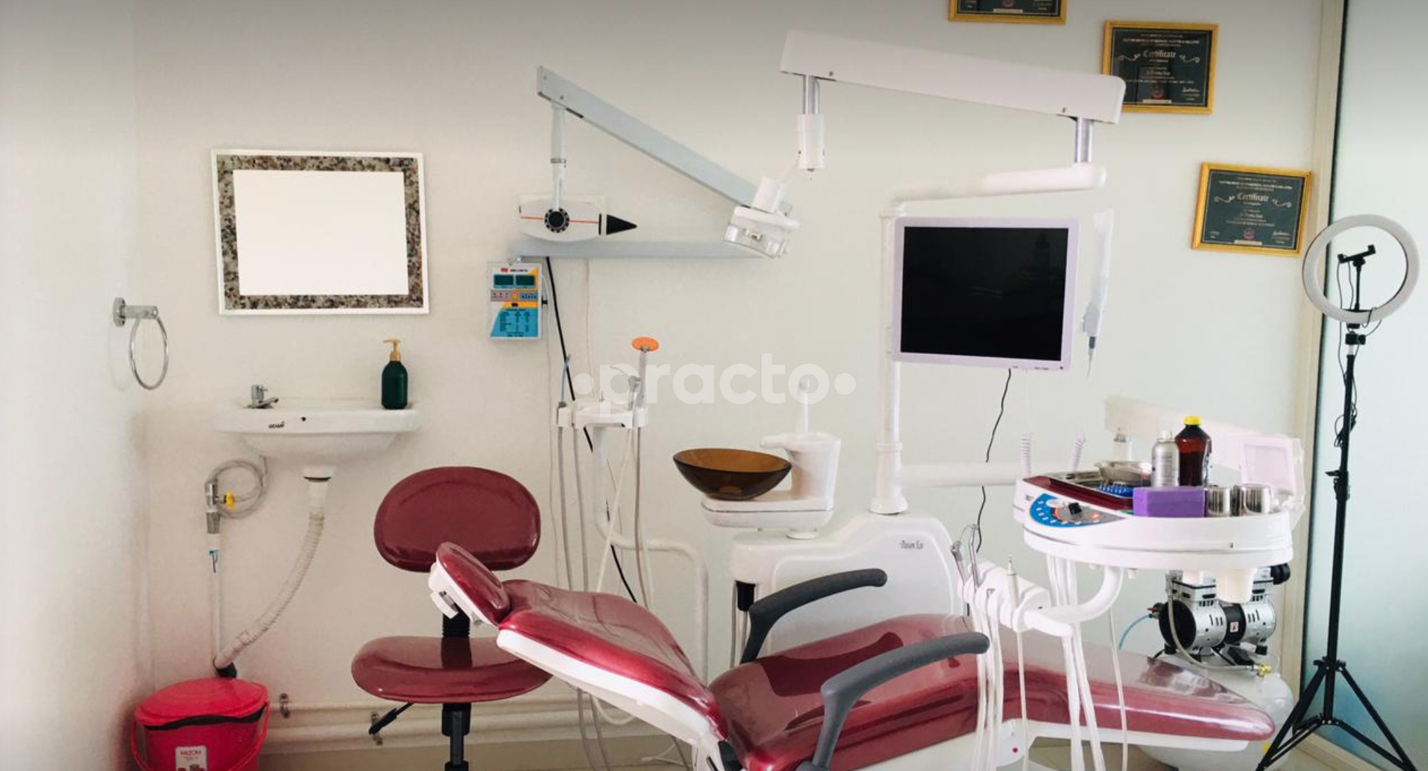 Reception Area at Avana Health Care Kharadi Pune