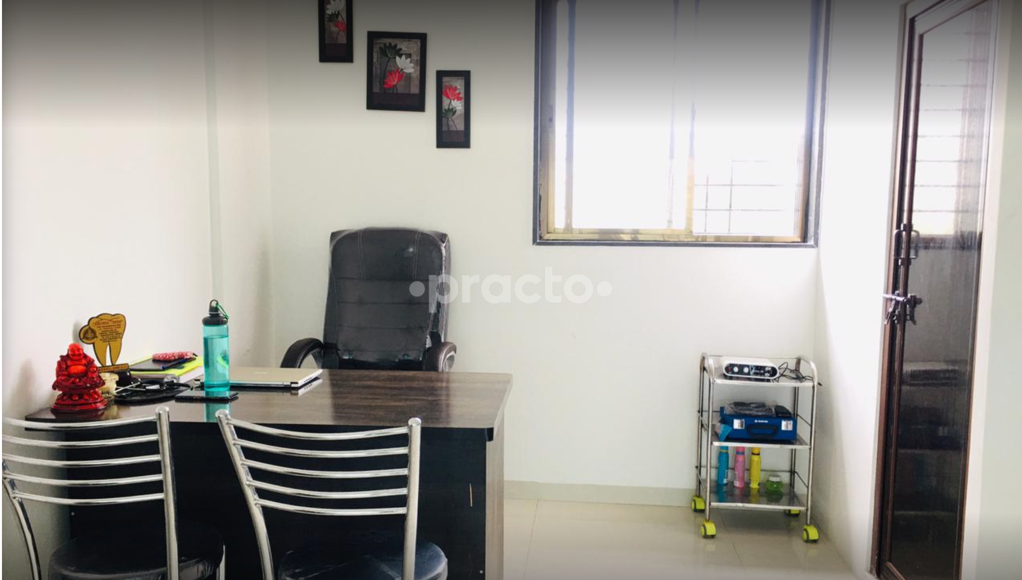 Waiting Area at Avana Health Care Kharadi Pune