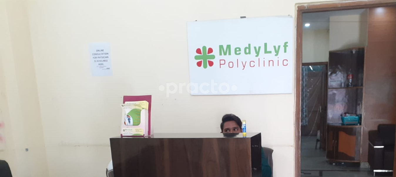 Reception desk at Medylyf Polyclinic Rohini Delhi