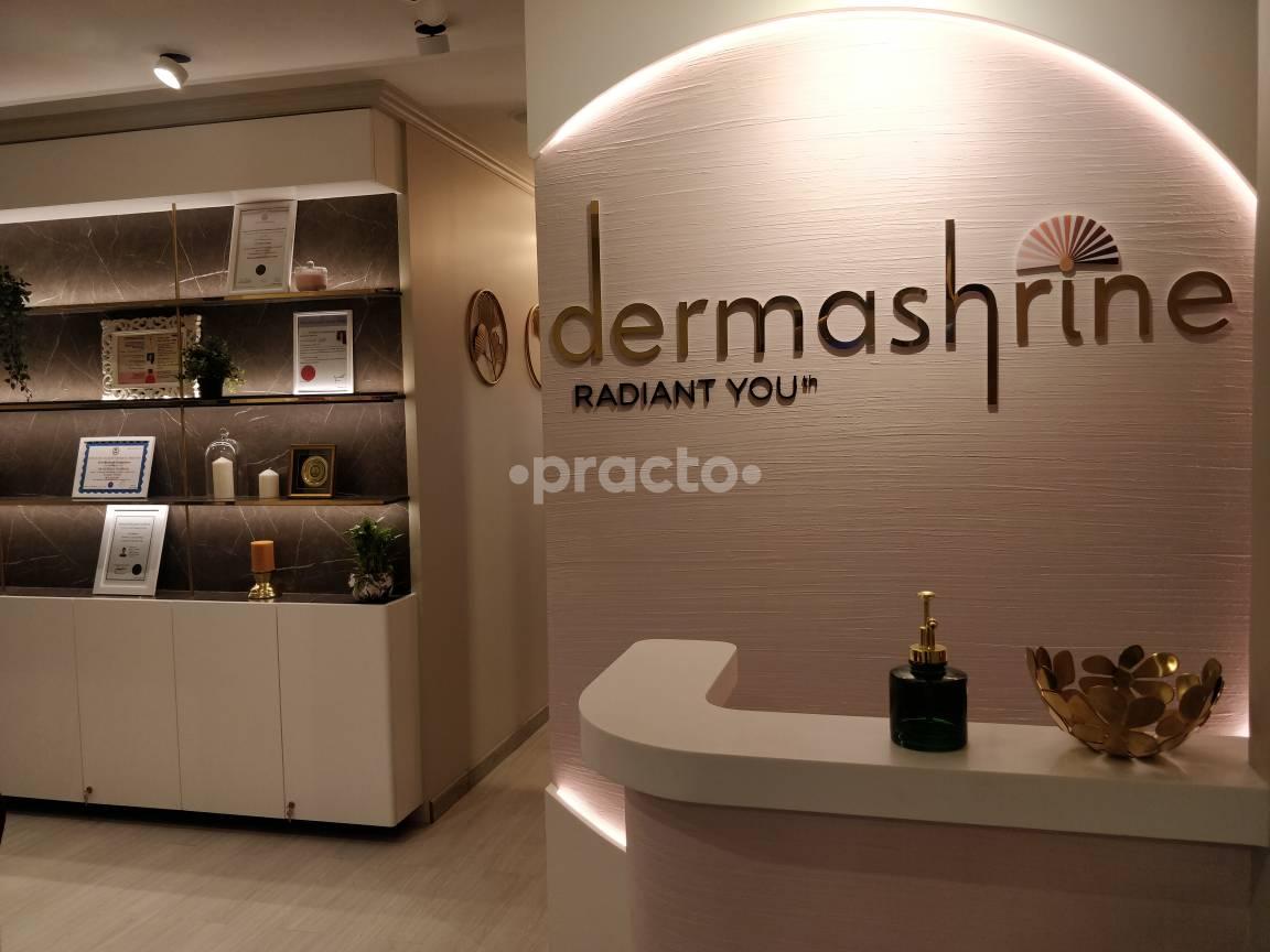 Establishment board at Dermashrine Bandra West Mumbai