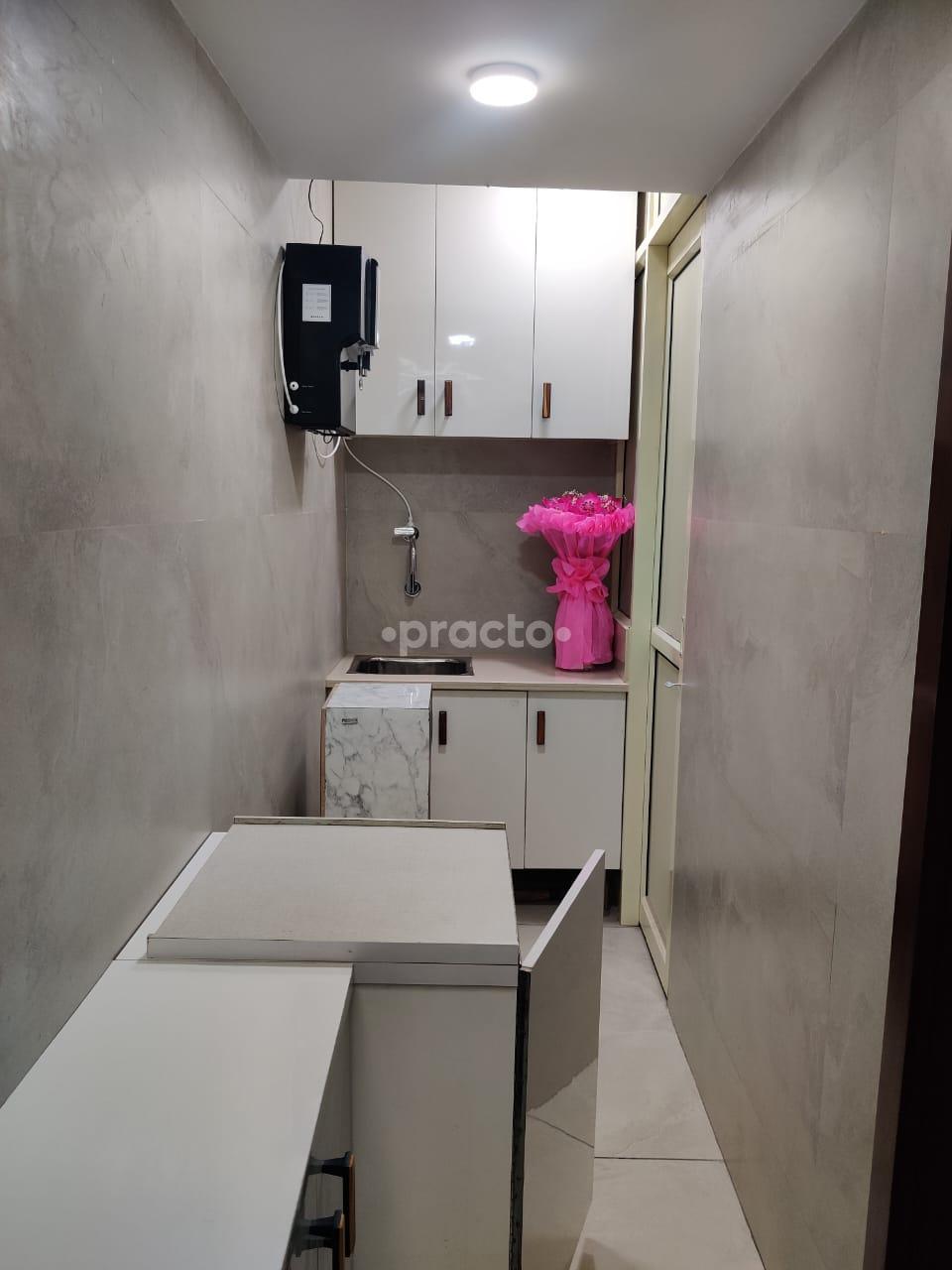 Equipment Area at Maatritva Gynae And Neuro Clinic Vikas Puri Delhi