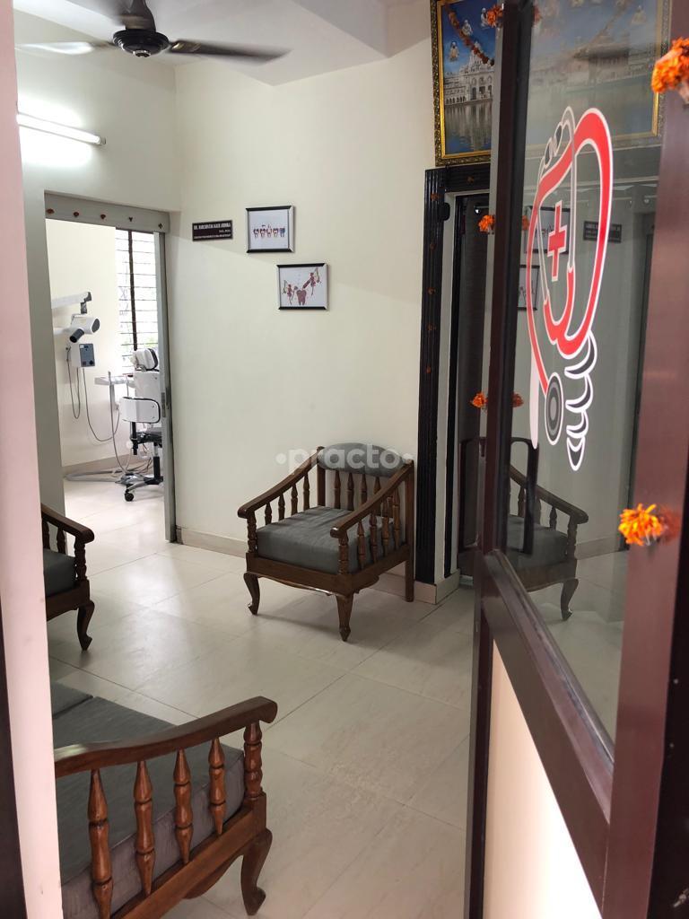 Waiting Area at Dr Jodhka Health And Dental Care Hari Nagar Delhi