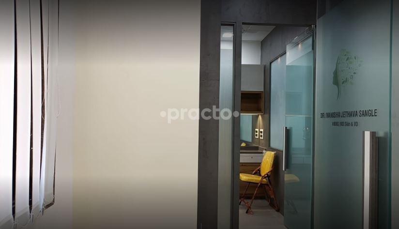 Reception Area at Krishna Clinic Mulund West Mumbai