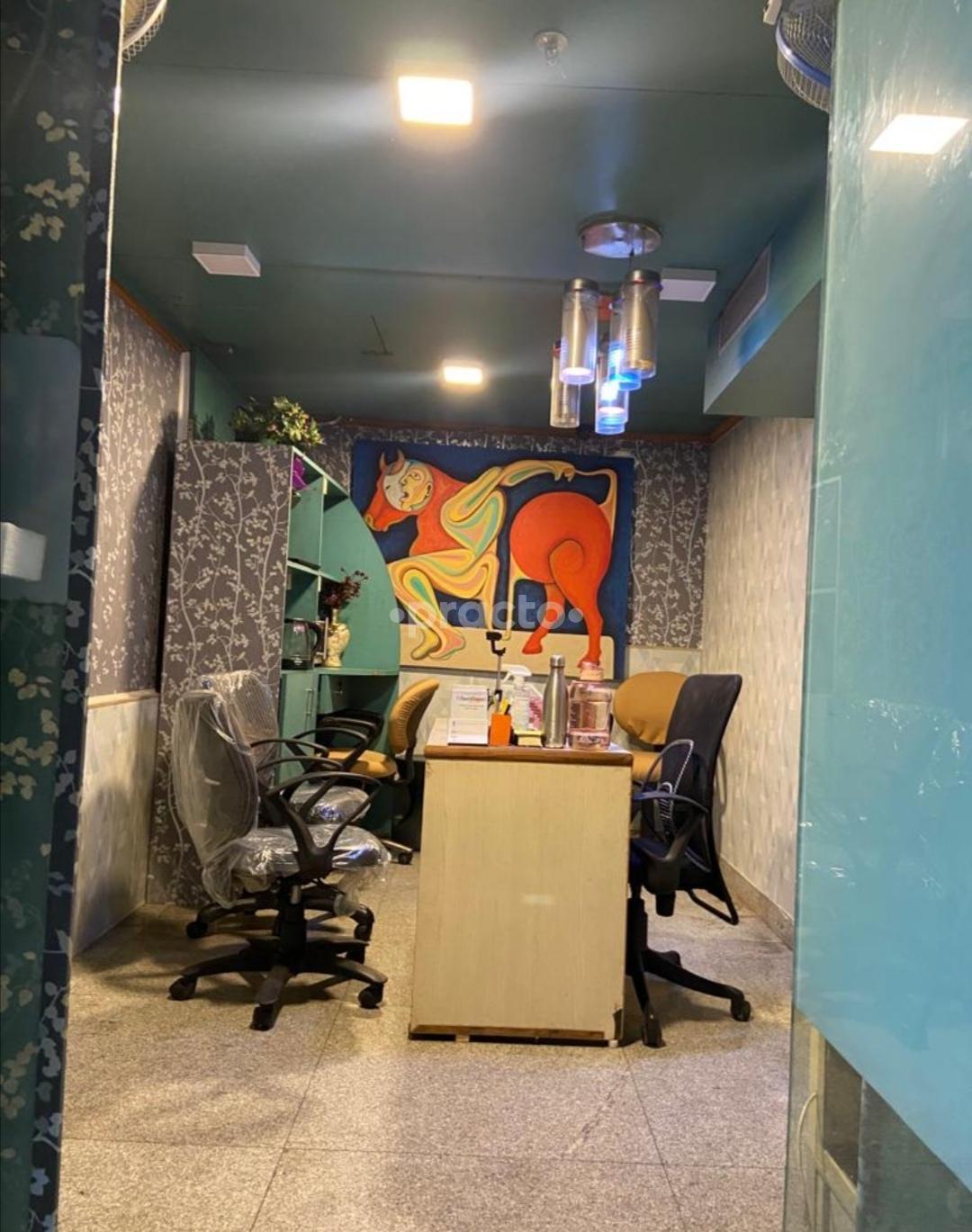 Consultation Room at Counselling & Wellbeing Vaishali Ghaziabad