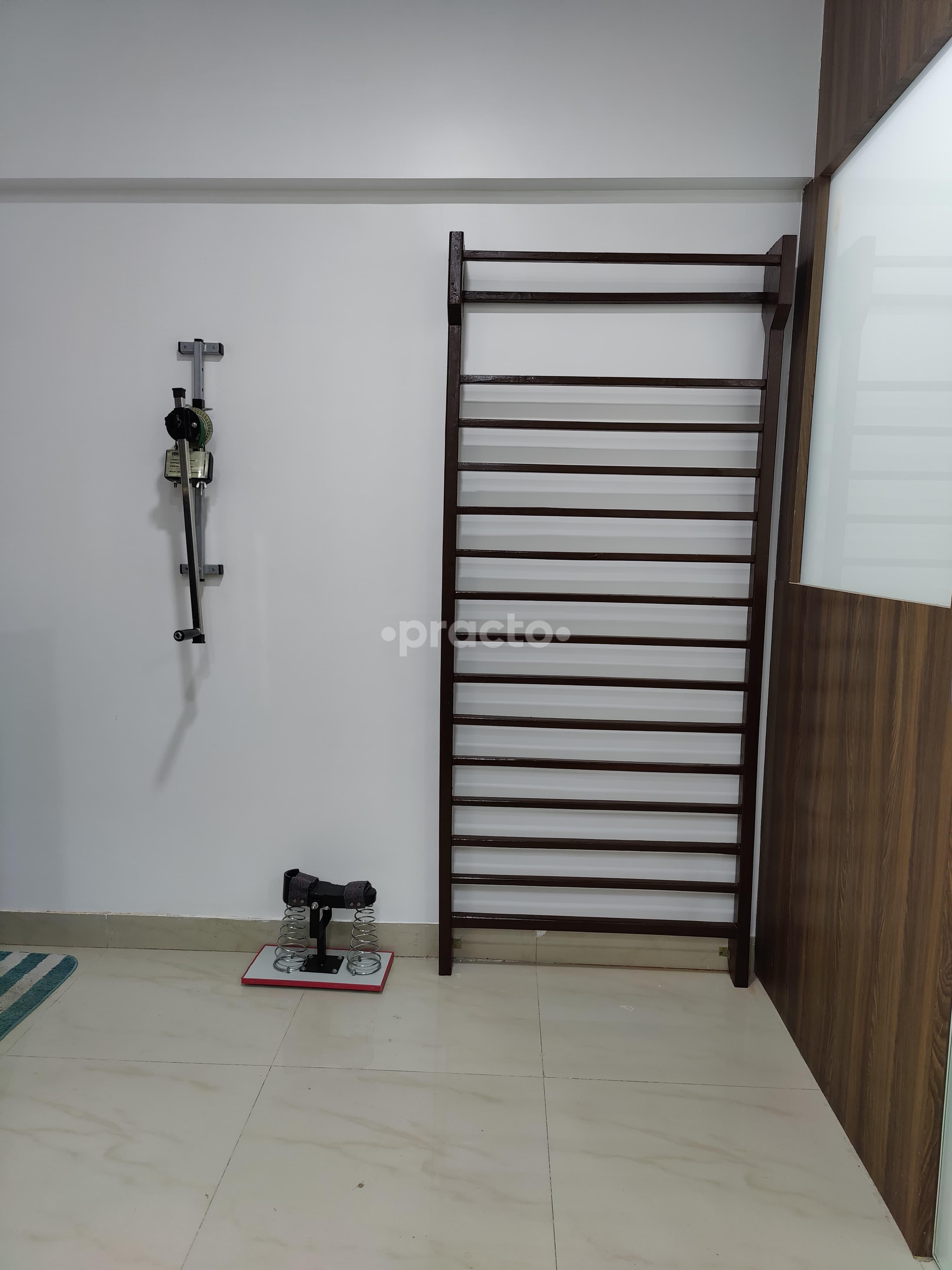 Equipment Area at R3 Physiocare Andheri West Mumbai
