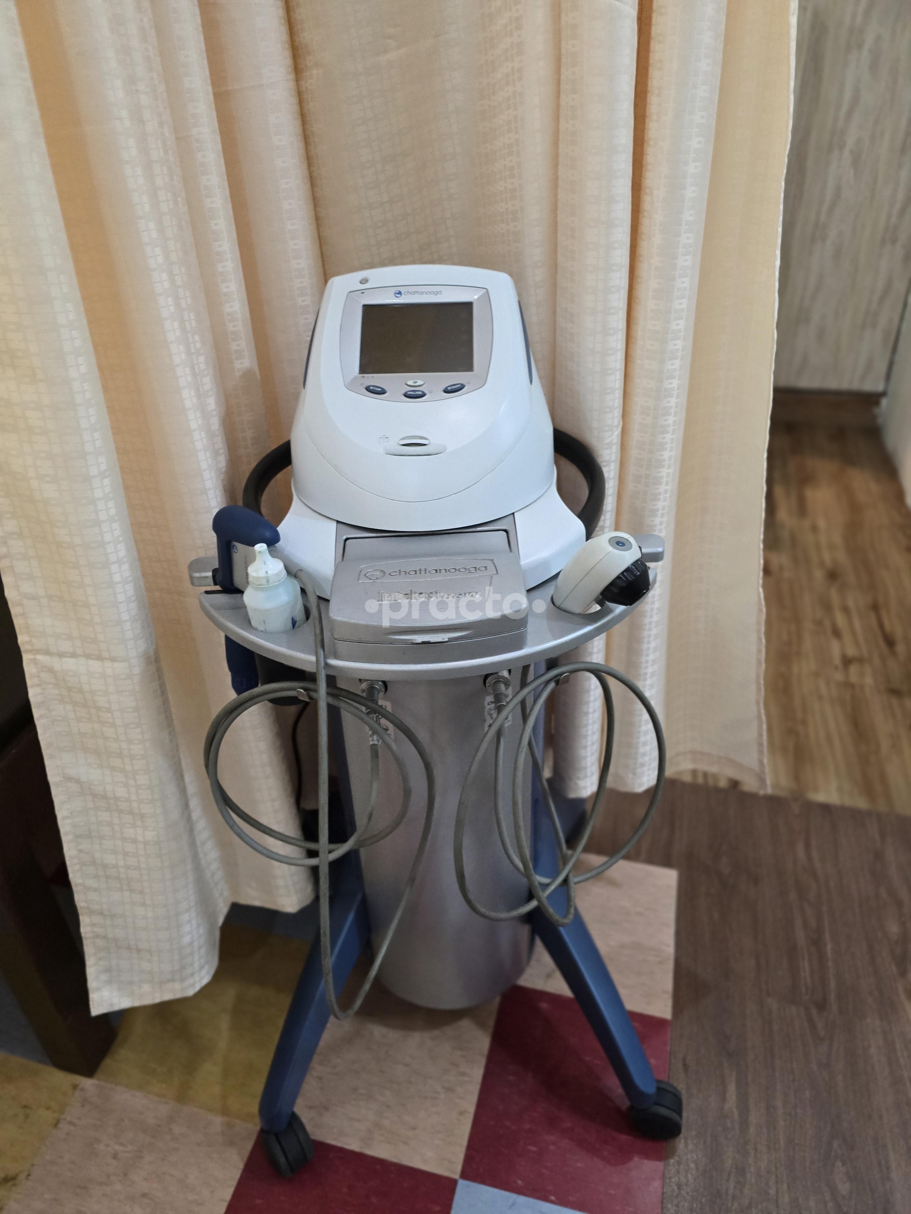 Equipment Area at Spine Active Physiotherapy Clinic Beta II Greater Noida