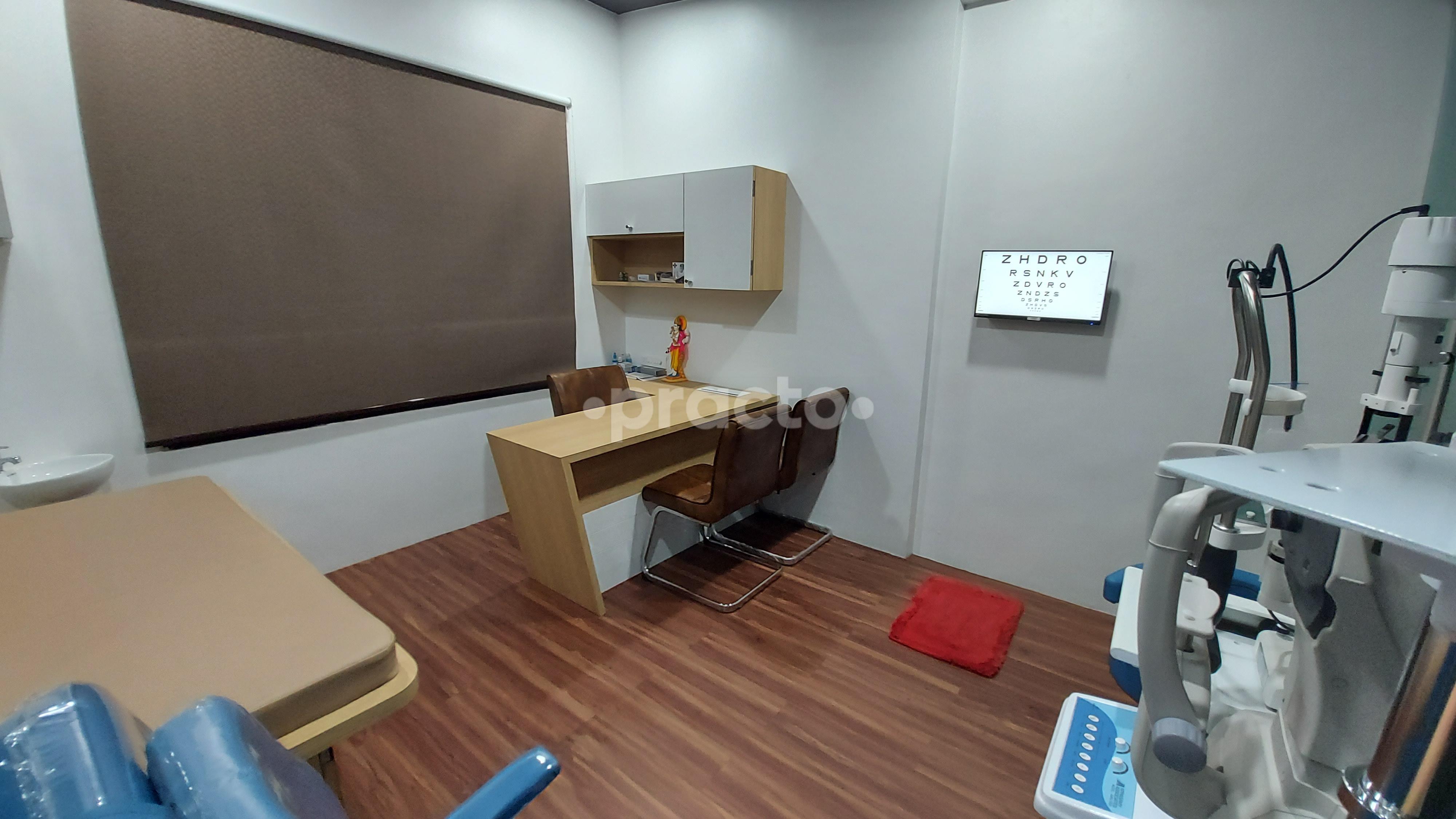 Consultation Room at Eye Plus Clinic Baner Pune