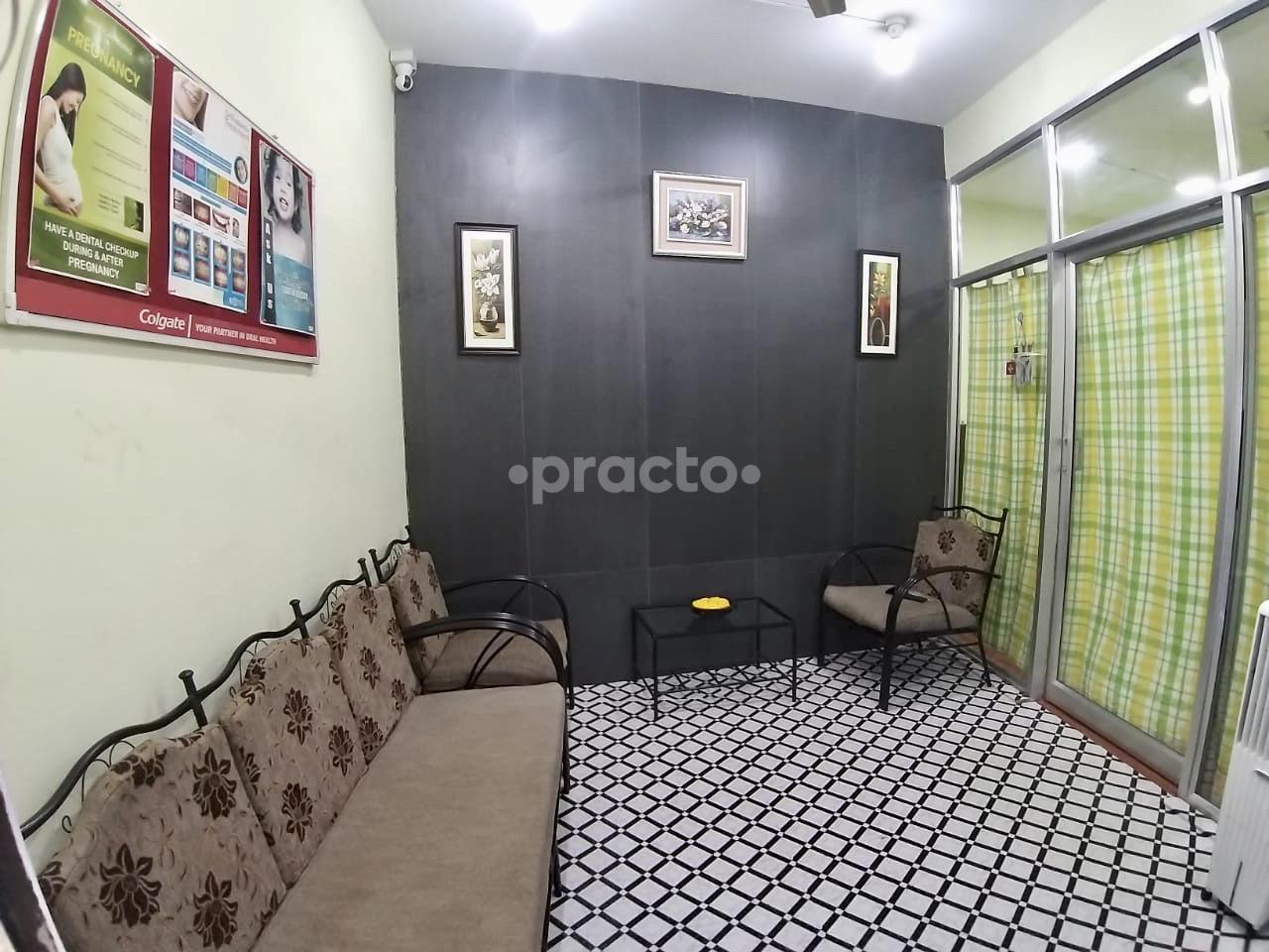 Waiting Area at 32 Pearls Dental Care Jalahalli Bangalore