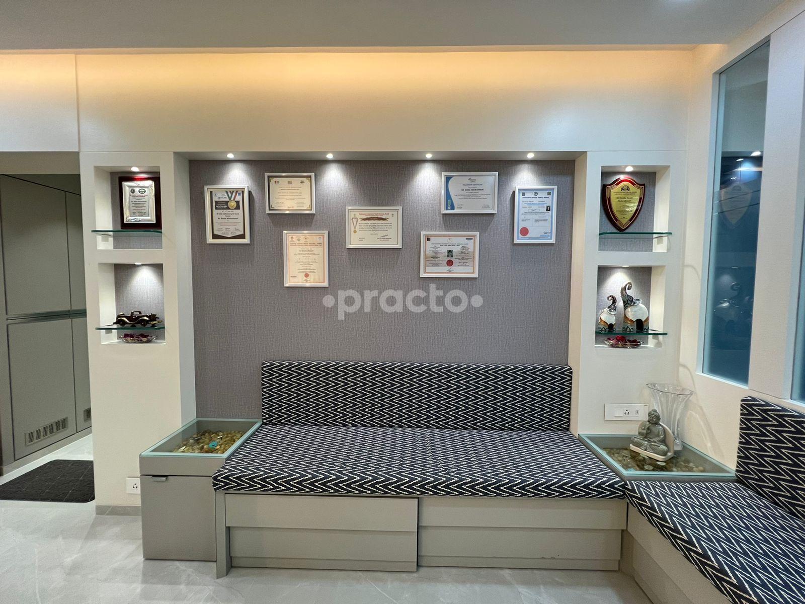 Reception Area at Clear Sight Eyecare And Laser Centre Ghatkopar East Mumbai