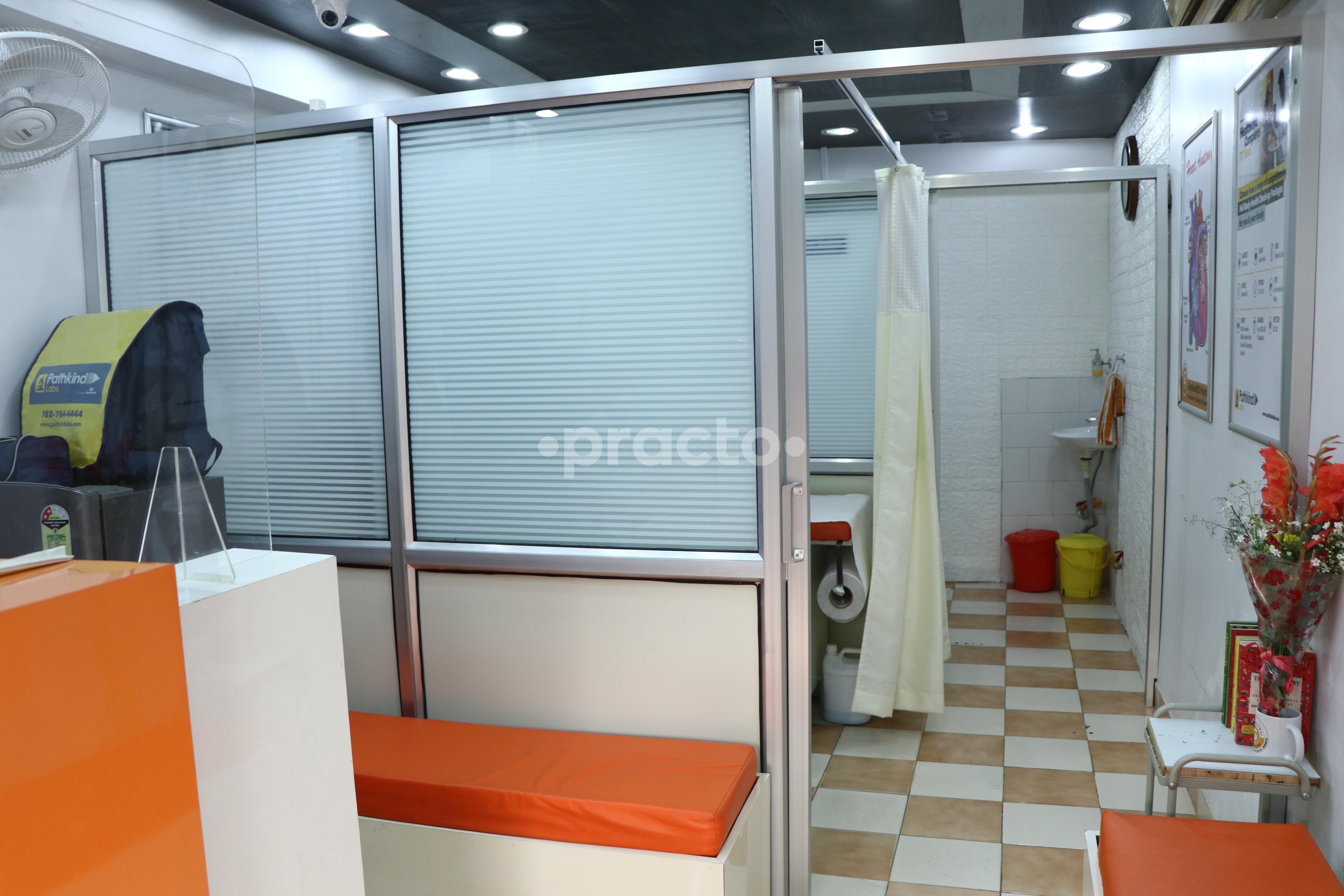 Waiting Area at GoodHealth21 Polyclinic Indirapuram Ghaziabad
