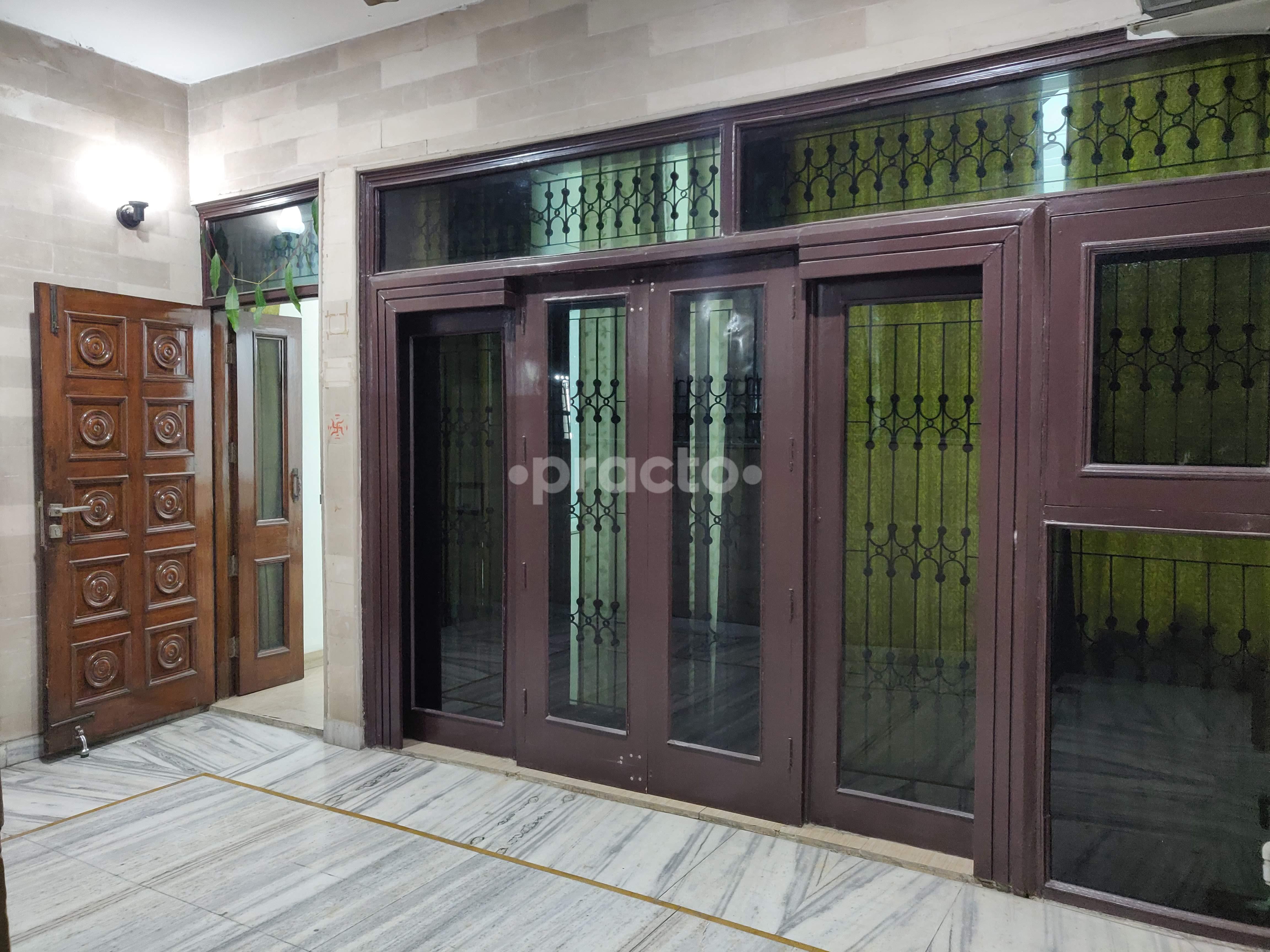 Entrance at Dr Anshul Diabetes Thyroid Endocrine Center Janakpuri Delhi