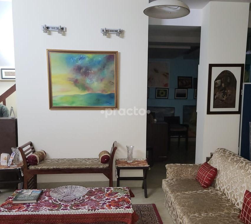 Waiting Area at Smile Mint Studio Jangpura Delhi