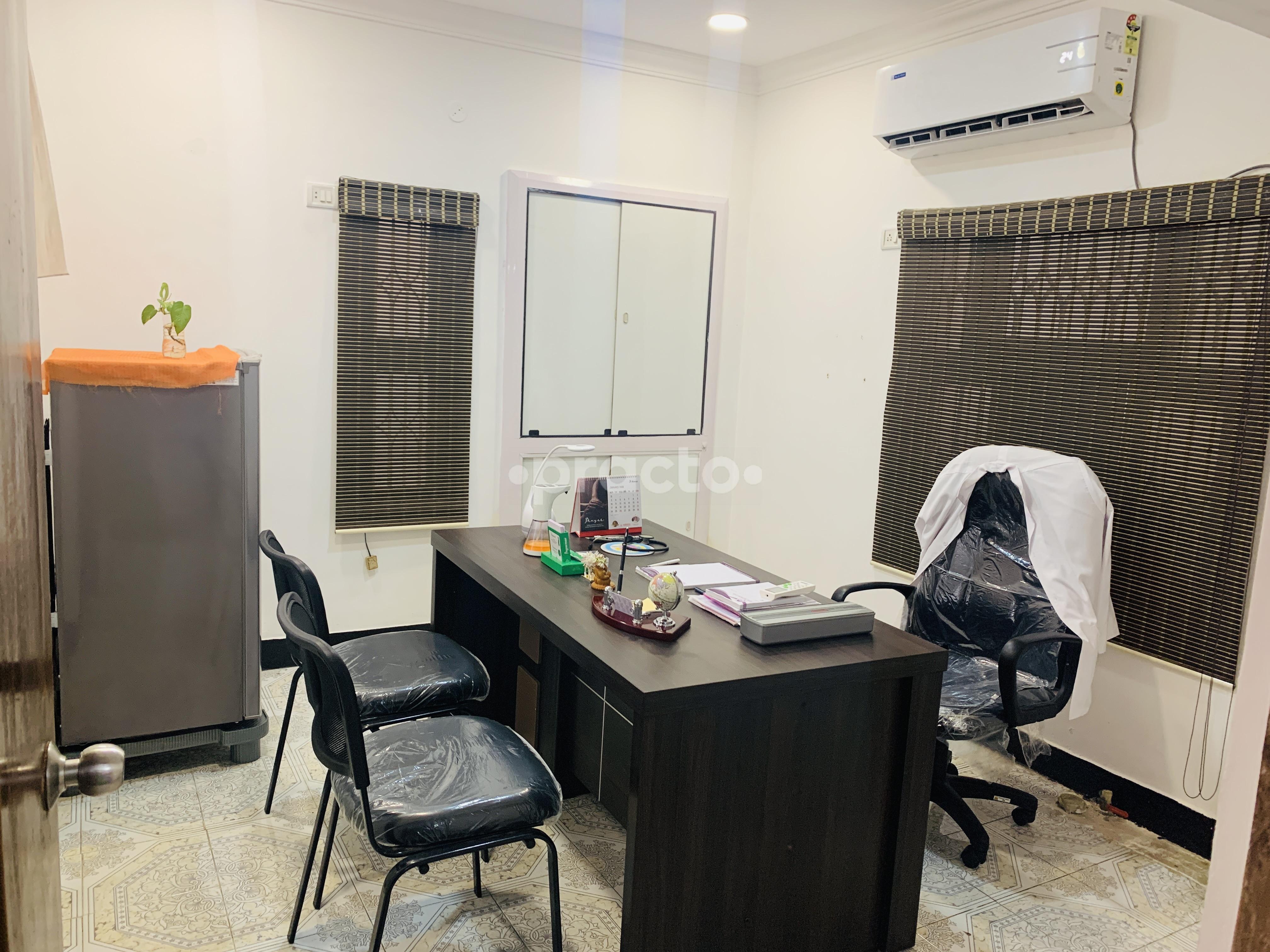 Consultation Room at Aval Women Care Besant Nagar Chennai