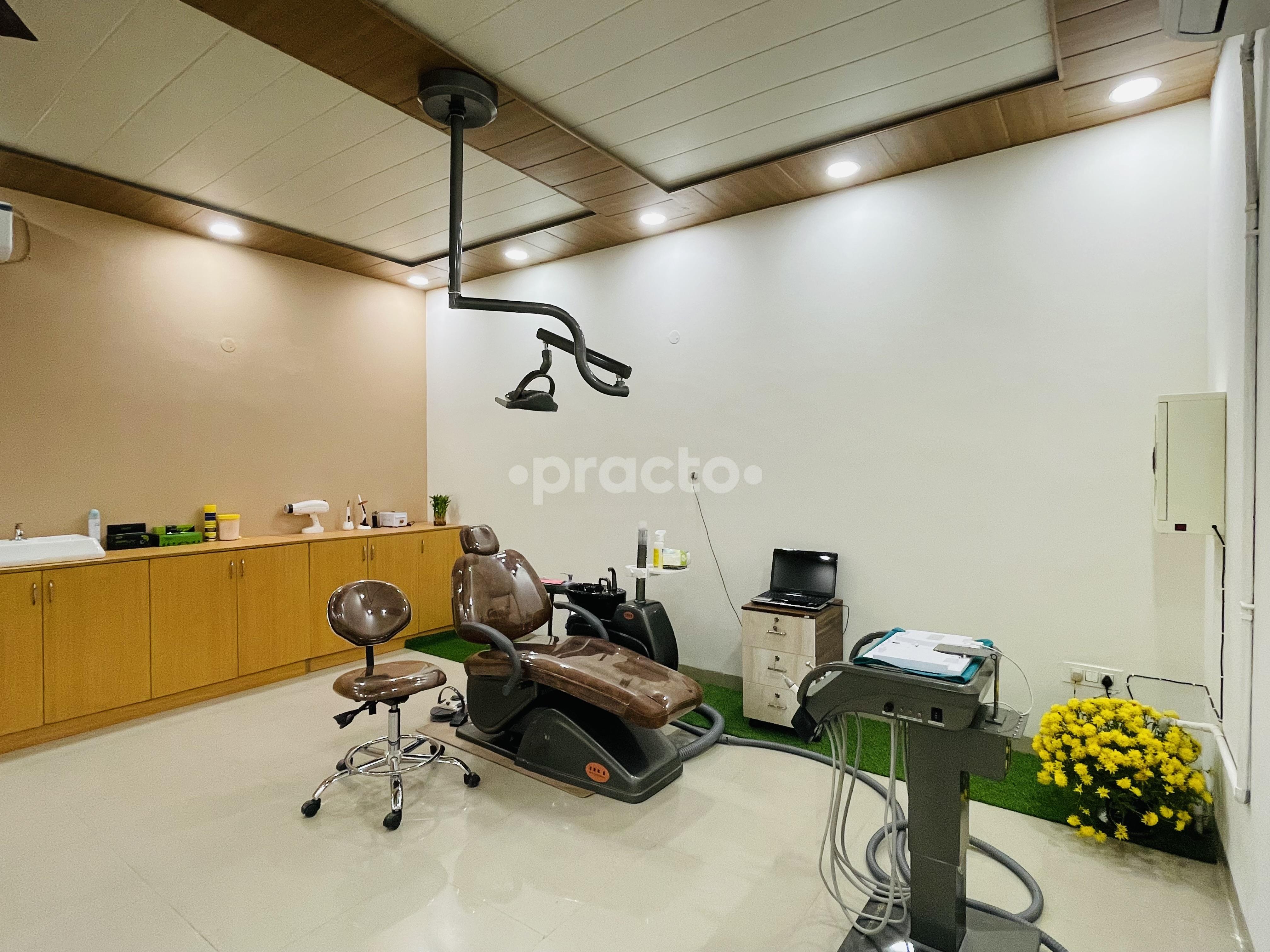 Consultation Room at Dental & Aesthetic Care Centre CR Park Delhi