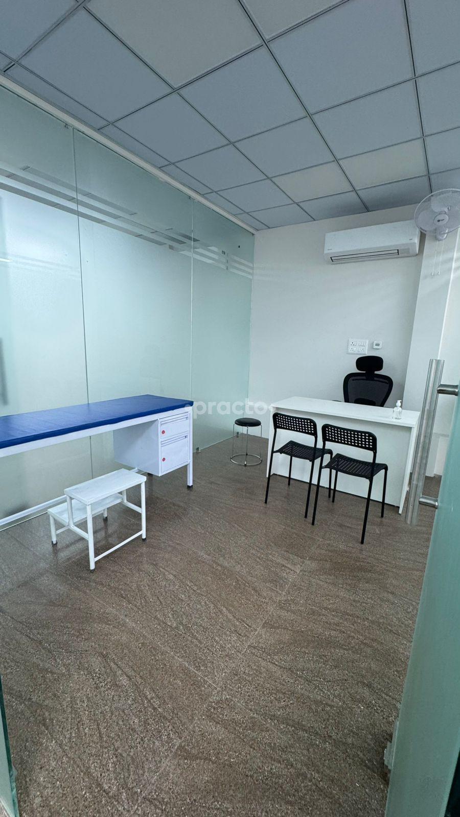 Consultation Room at Elura Medicare Multi Speciality Clinic Jankipuram Lucknow