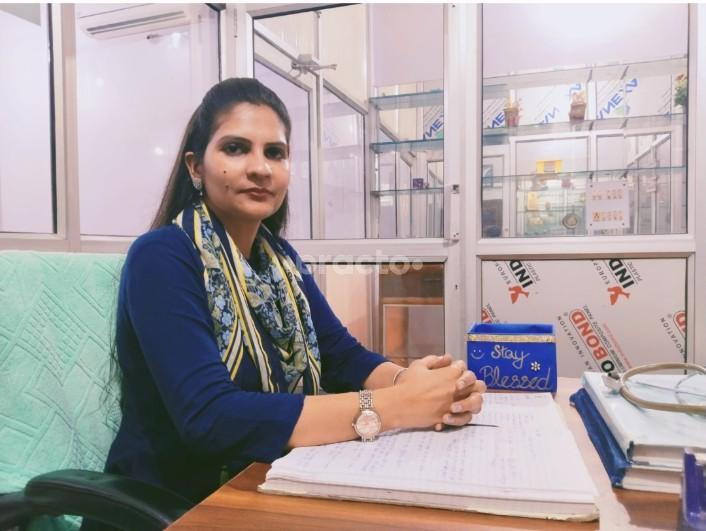 Consultation Room at Revive Homoeo Clinic Laxmi Nagar Delhi