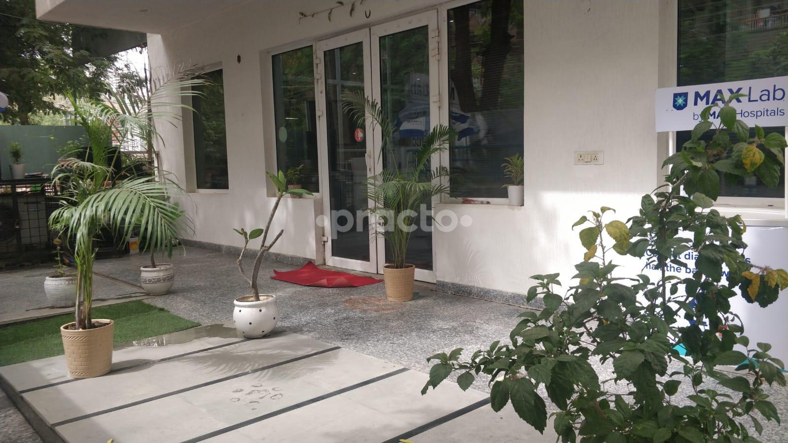 Outside Area at Healthy U Physiotherapy Clinic Gurgaon Sector 57 Gurgaon