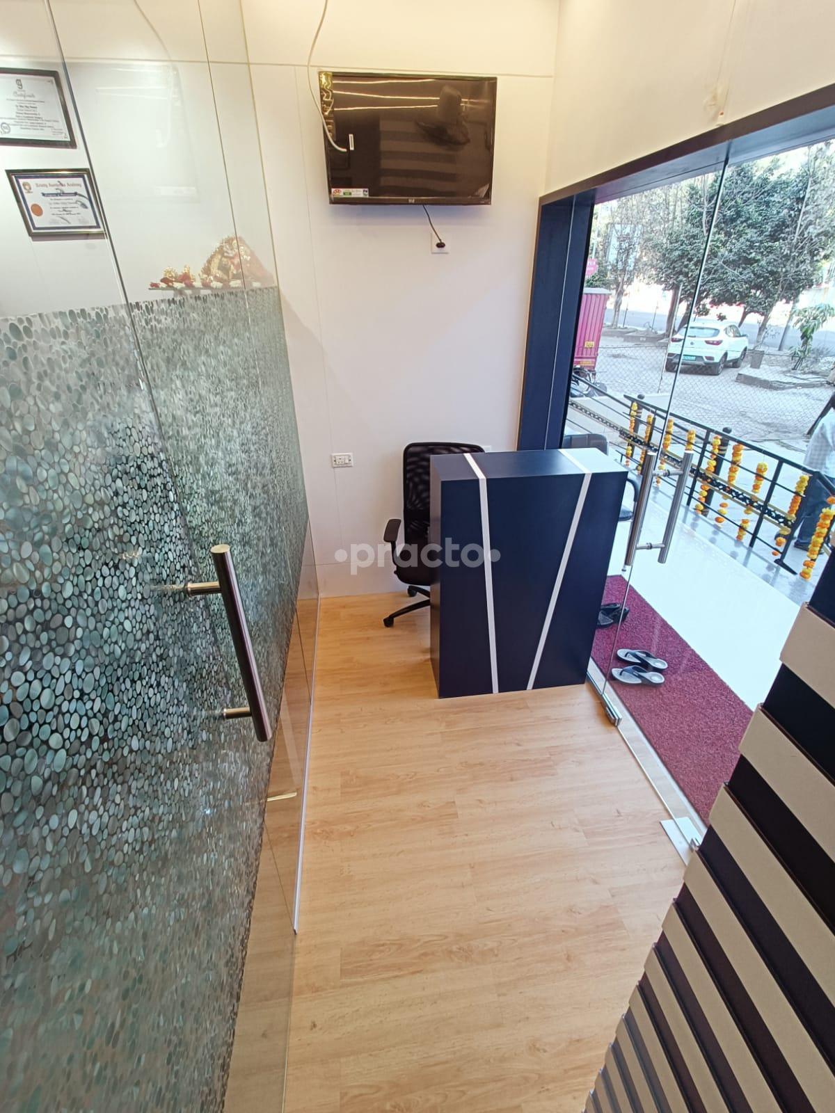 Waiting Area at Splendor Smiles Face & Dental Clinic Camp Pune