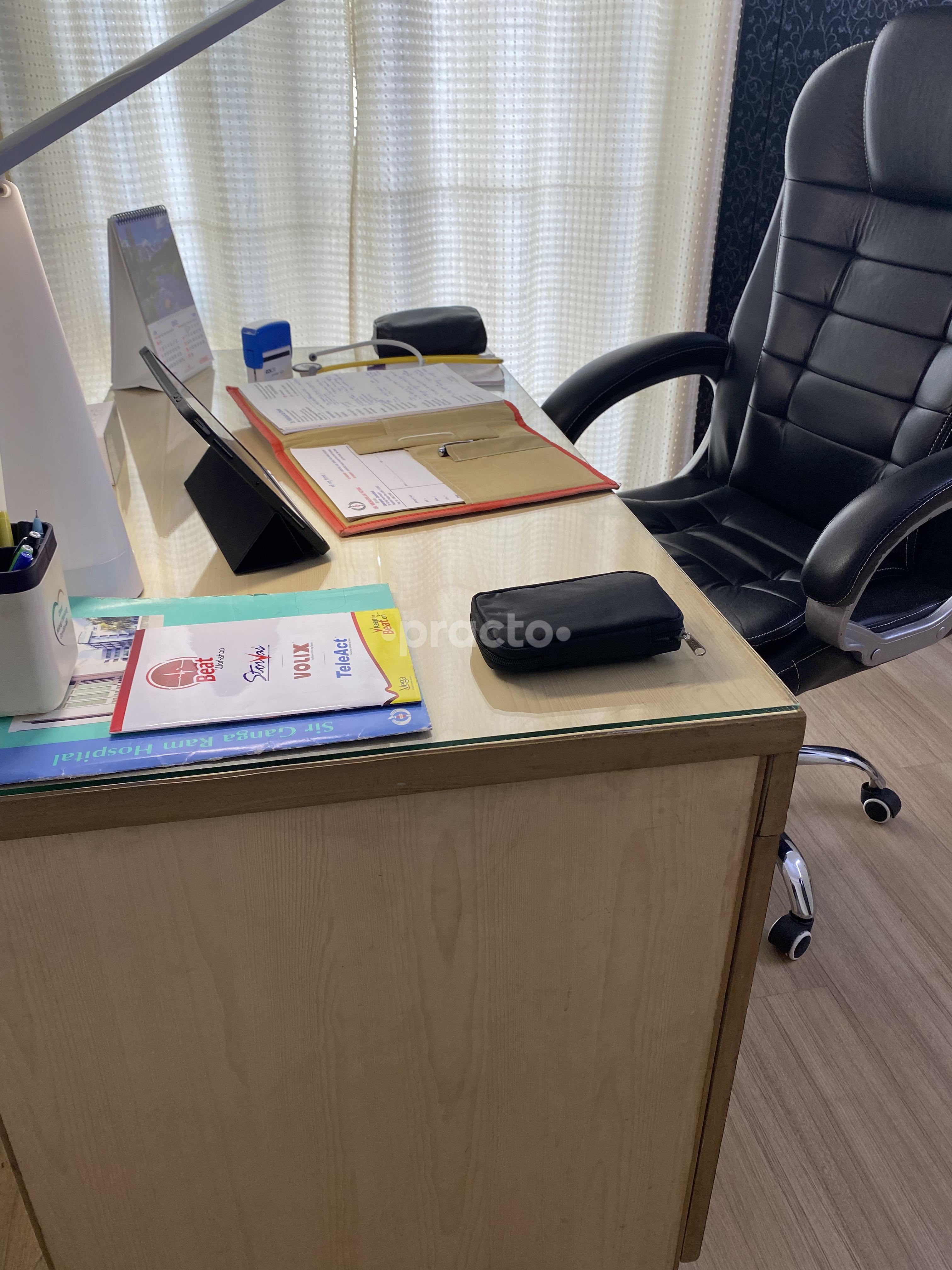 Consultation Room at DPC Health and Diabetic Clinic Old Rajendra Nagar Delhi