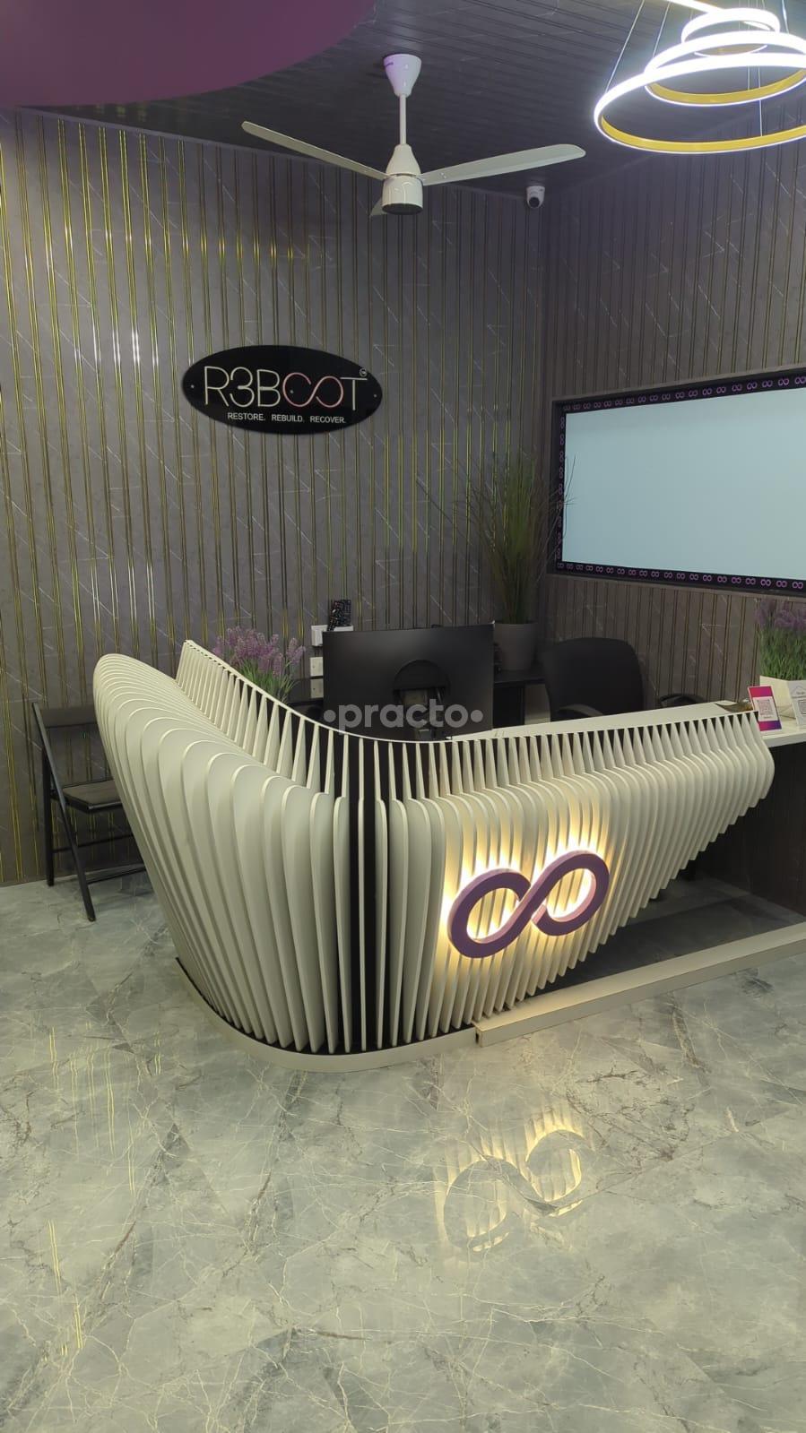 Reception Area at R3boot Dadar East Mumbai