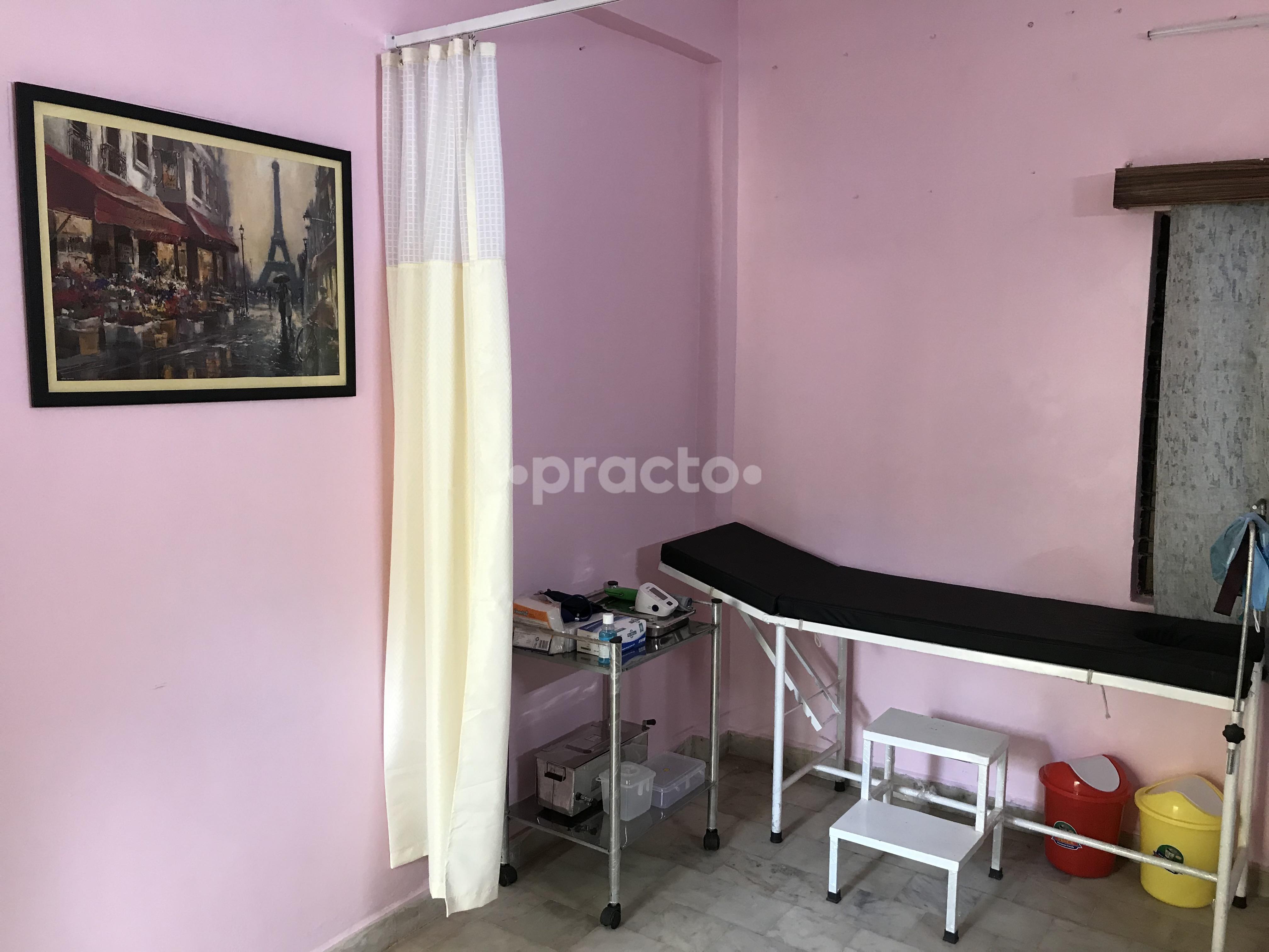 Consultation Room at Tulsi Clinic Kolar Road Bhopal