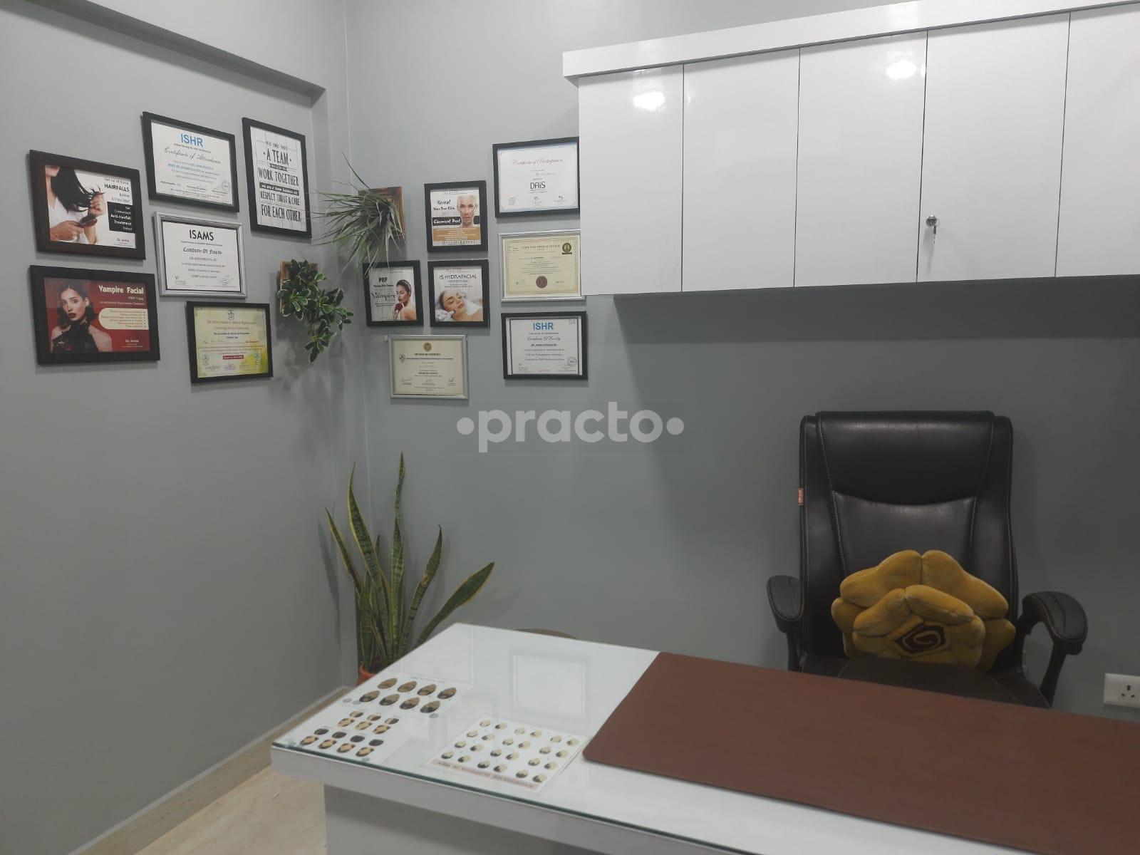 Consultation Room at The Velvet Skin Centre Thakurganj Lucknow