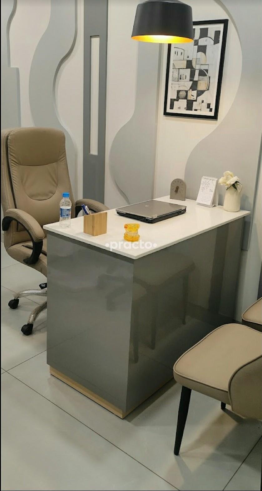 Model Town Dental , Model Town Mukherjee Nagar Delhi