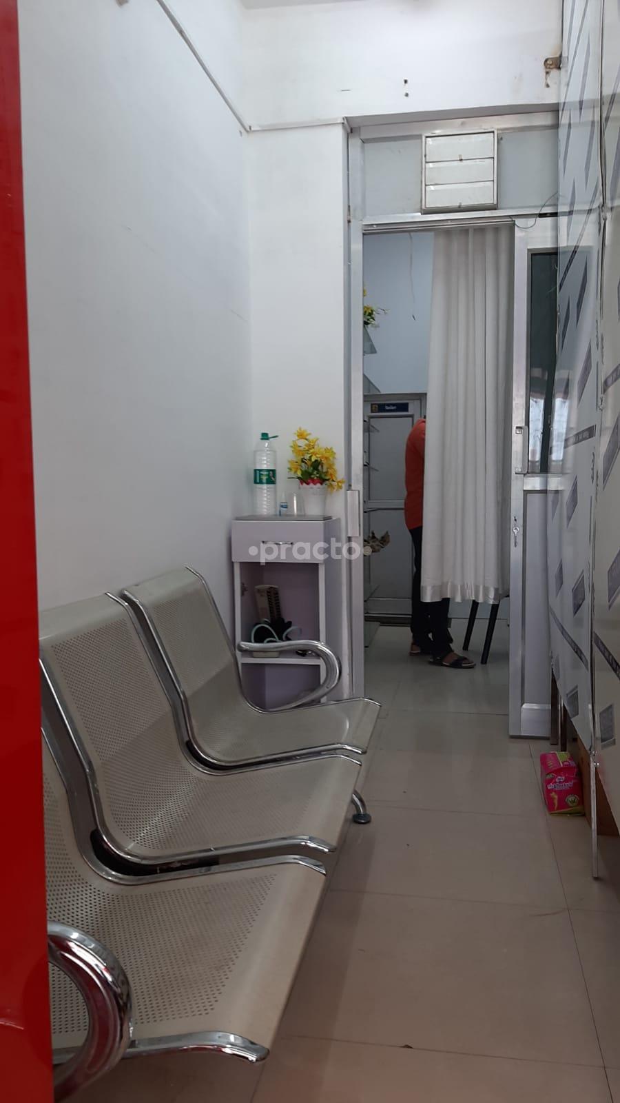 Waiting Area at Doon Women’s Clinic Sahastradhara Road Dehradun