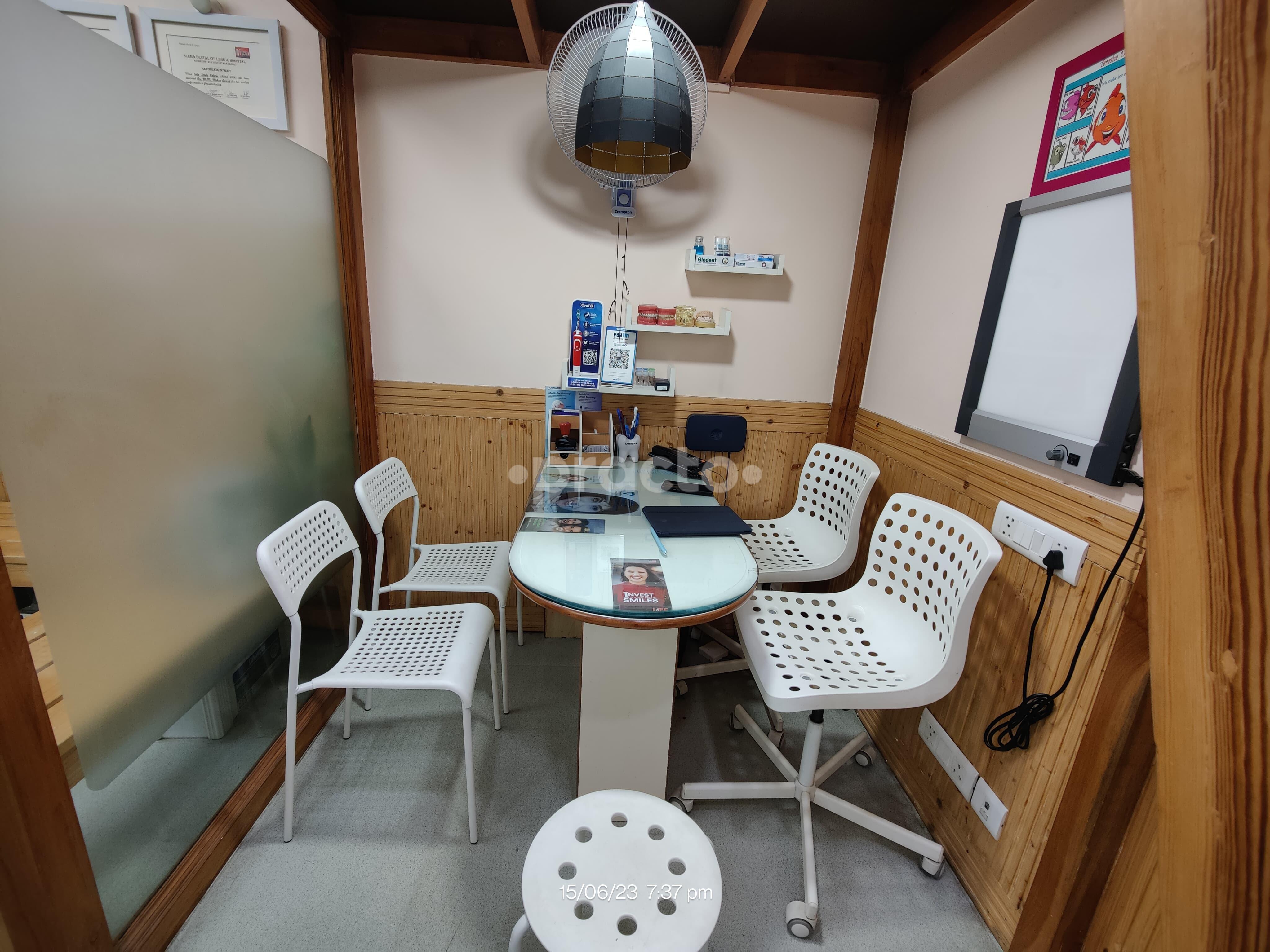 Consultation Room at Tarasha Dental Clinic Lajpat Nagar Delhi