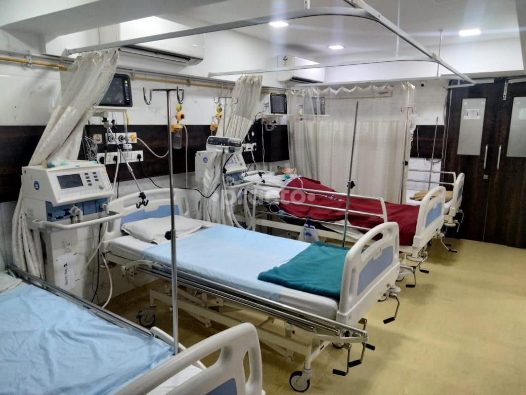 Emergency ward/department at Universal Multispeciality Hospital Thane West Thane