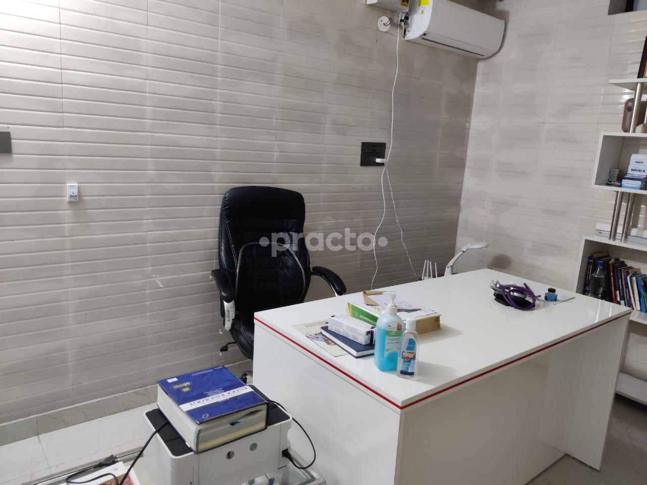 Consultation Room at Dr Vineeta Kharb Clinic Old Faridabad Faridabad