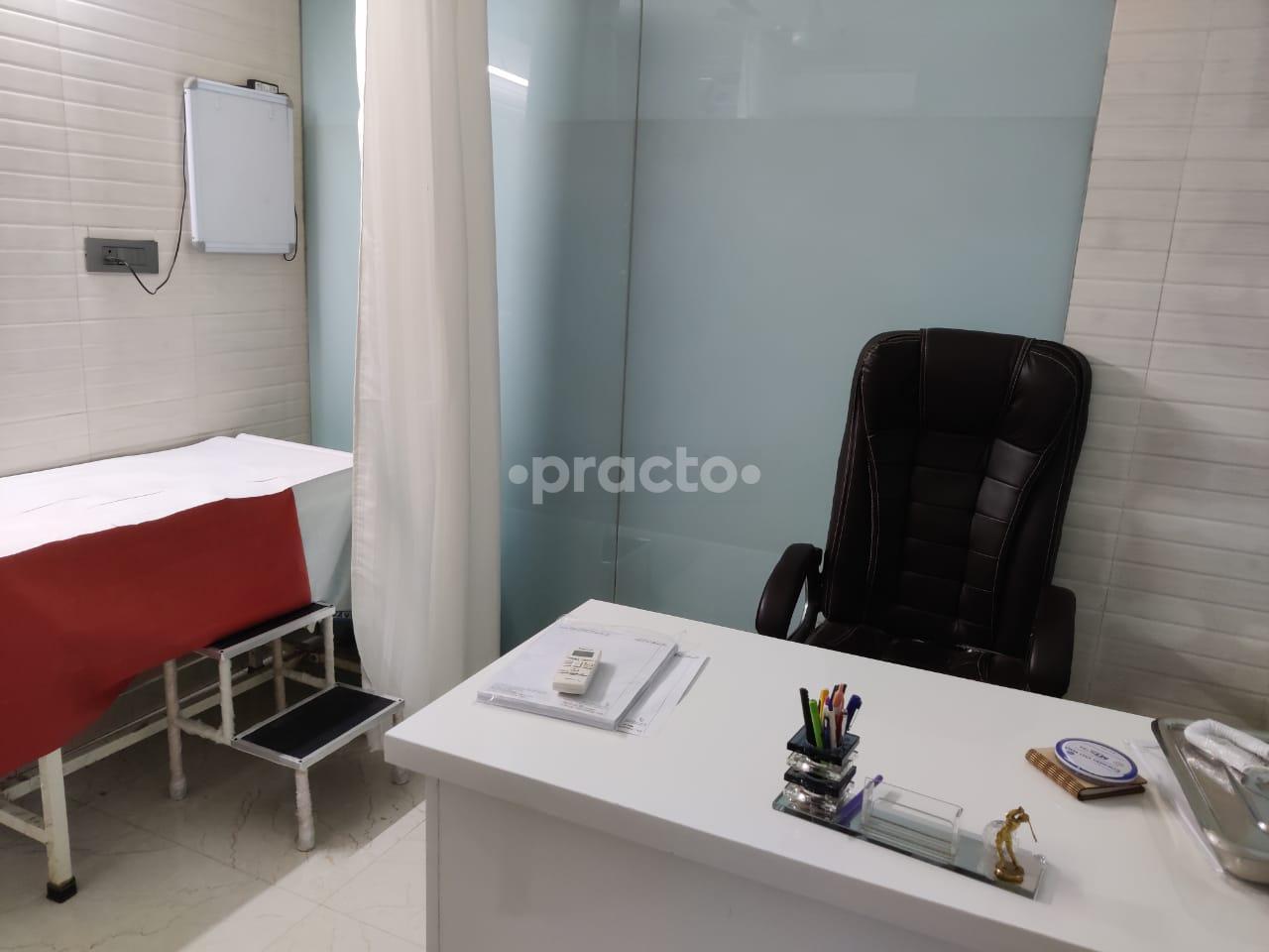 Consultation Room at Dr Vineeta Kharb Clinic Old Faridabad Faridabad