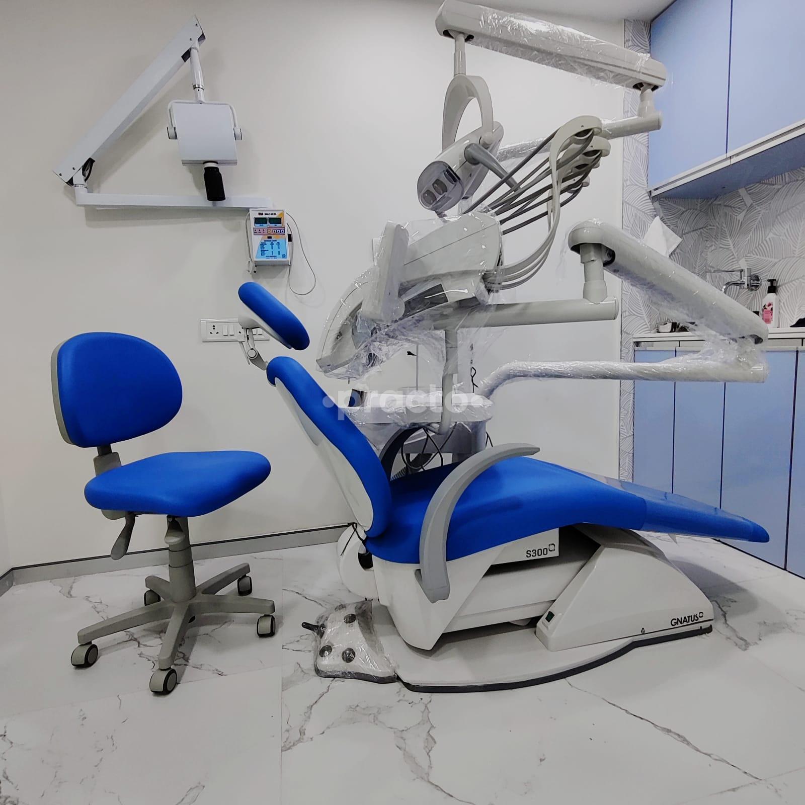 Consultation Room at Comprehensive Dental Care Clinique Girgaon Mumbai