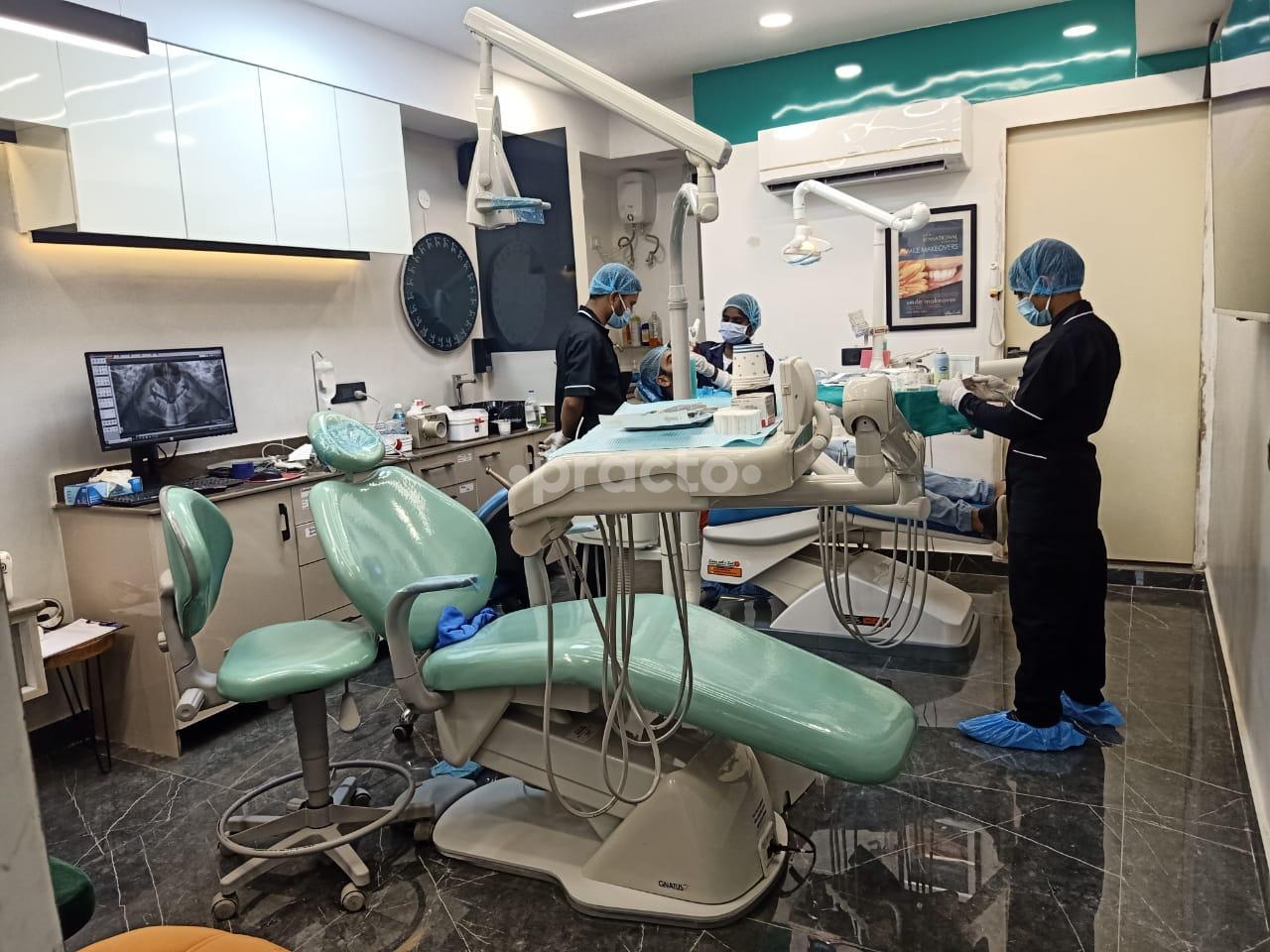 Equipment Area at White Smile Dental Care- Cosmetic & Implant Gurgaon Sector 54 Gurgaon