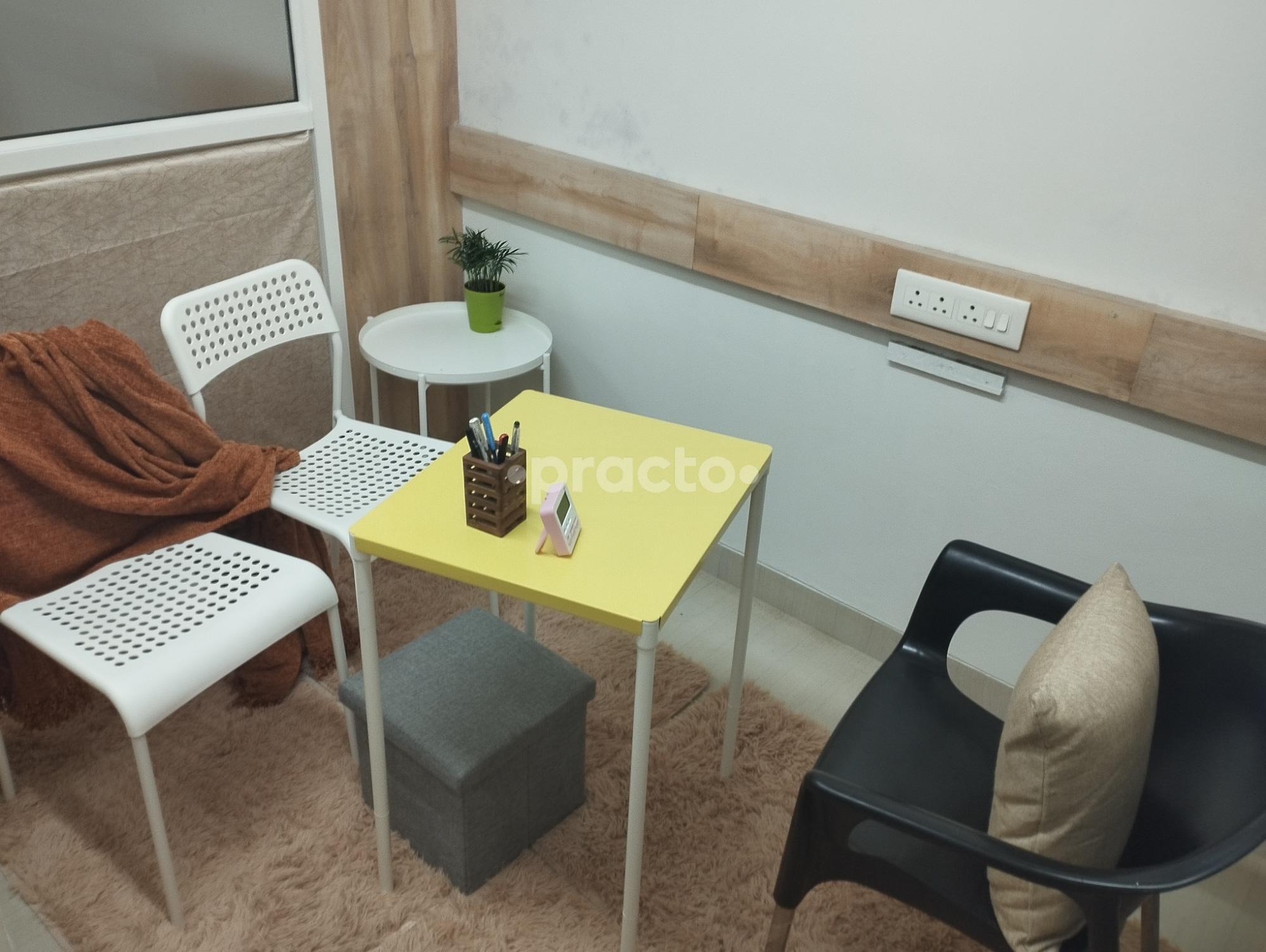 Consultation Room at Cinq In Baner Road Pune