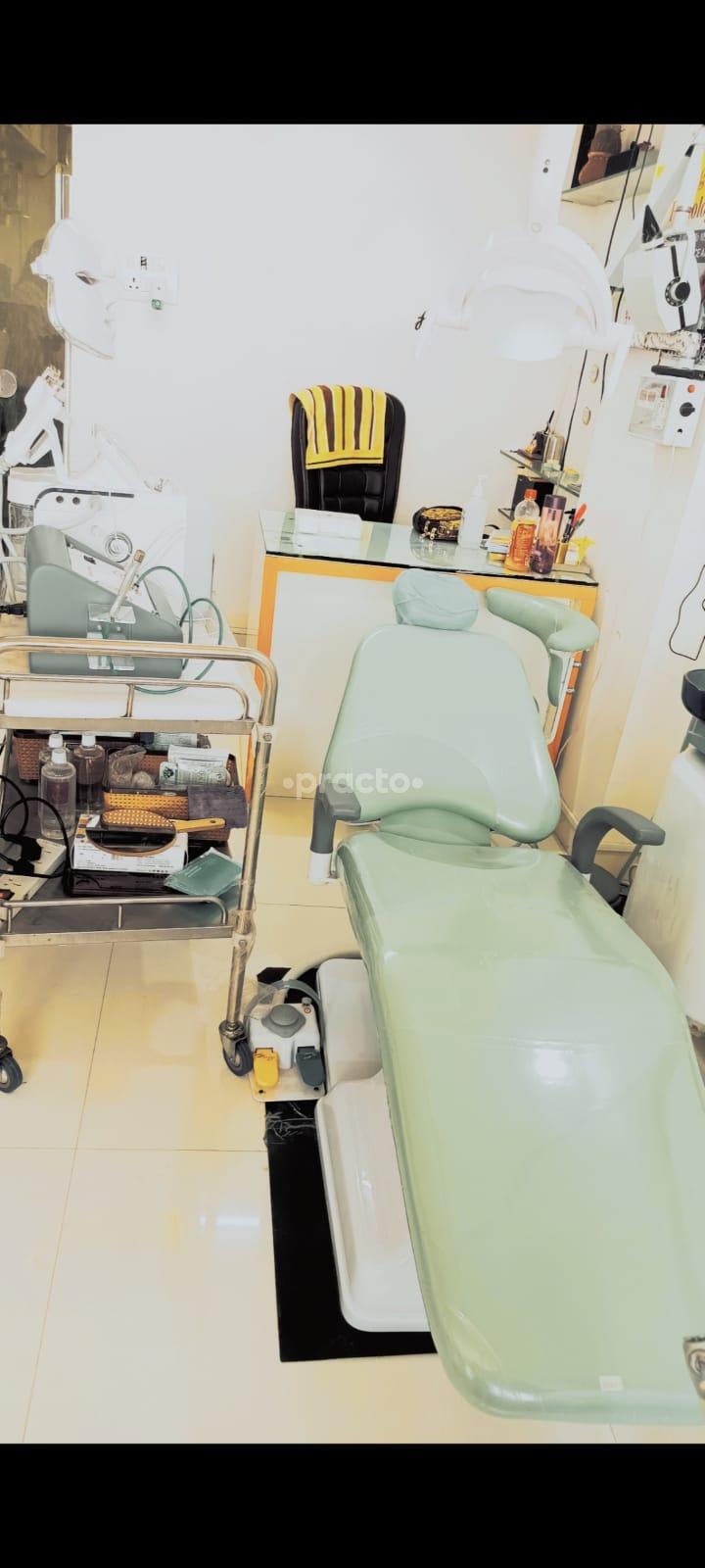 Consultation Room at Artistry Clinic Kondhwa Pune