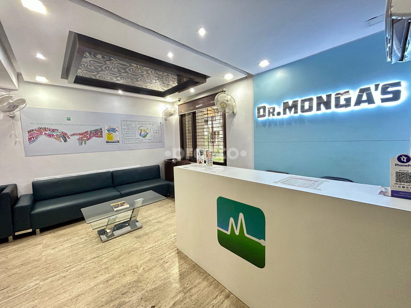 Reception desk at Dr Monga Medi Clinic Dwarka Delhi