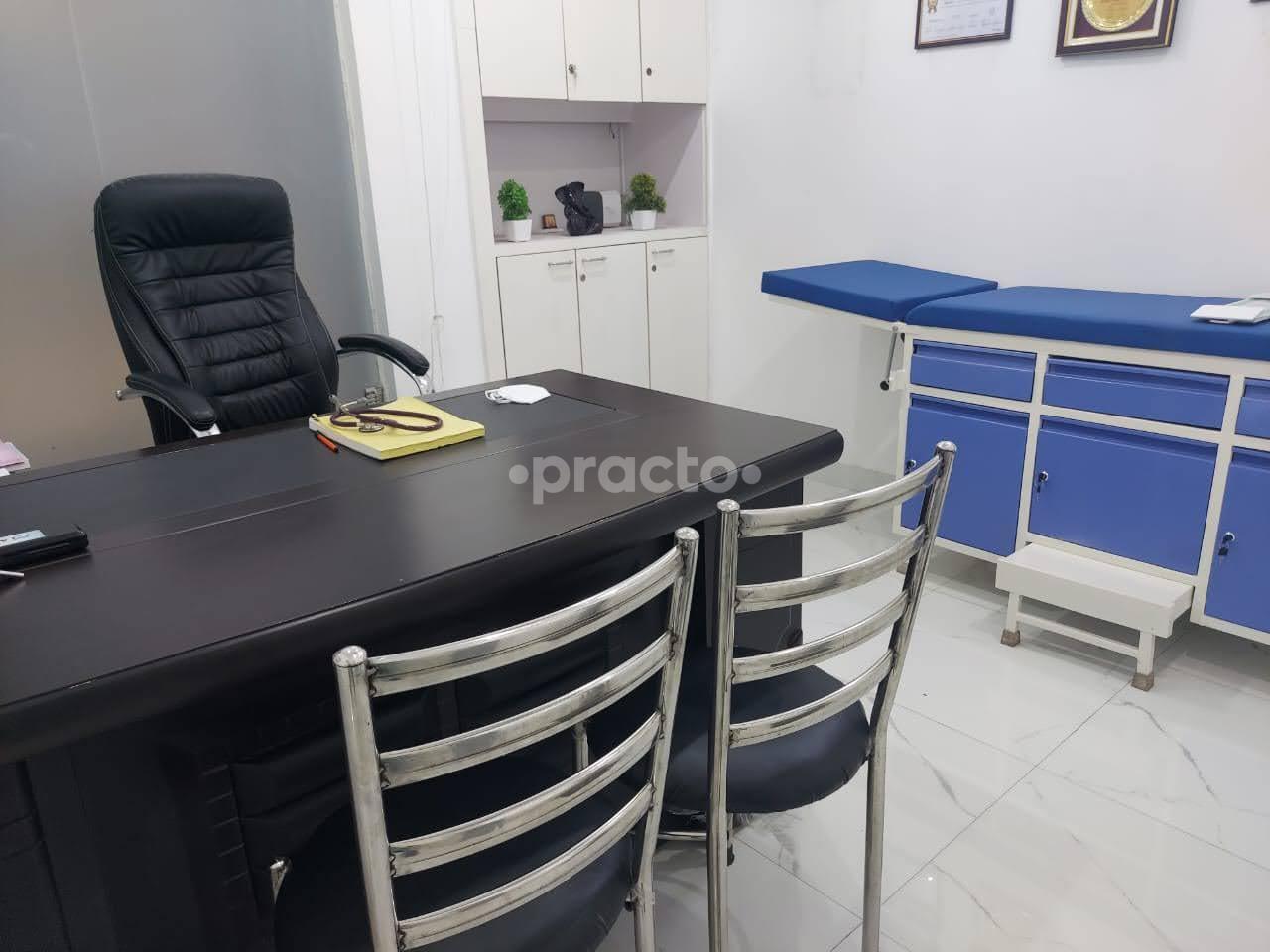 Consultation Room at Dwarka Medview Dwarka Sector 6 Delhi