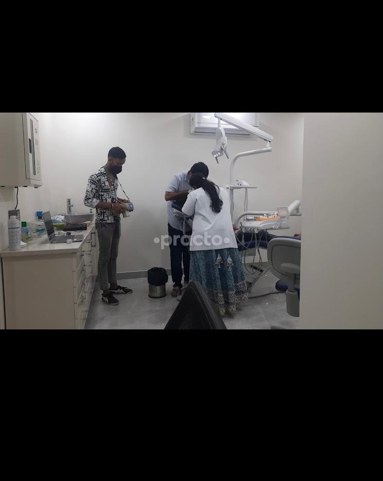 Equipment Area at Dr Ahuja's Tooth Care Safdarjung Enclave Delhi