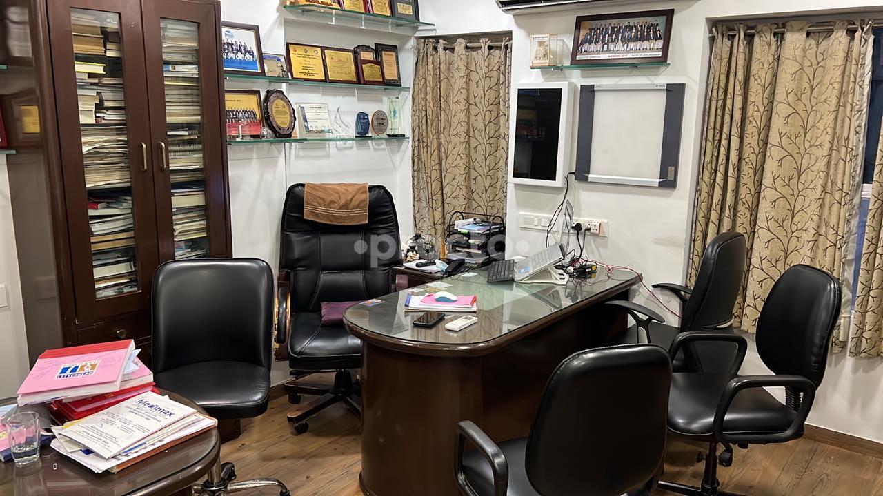 Consultation Room at Chirayu Spine Hospital Paldi Ahmedabad